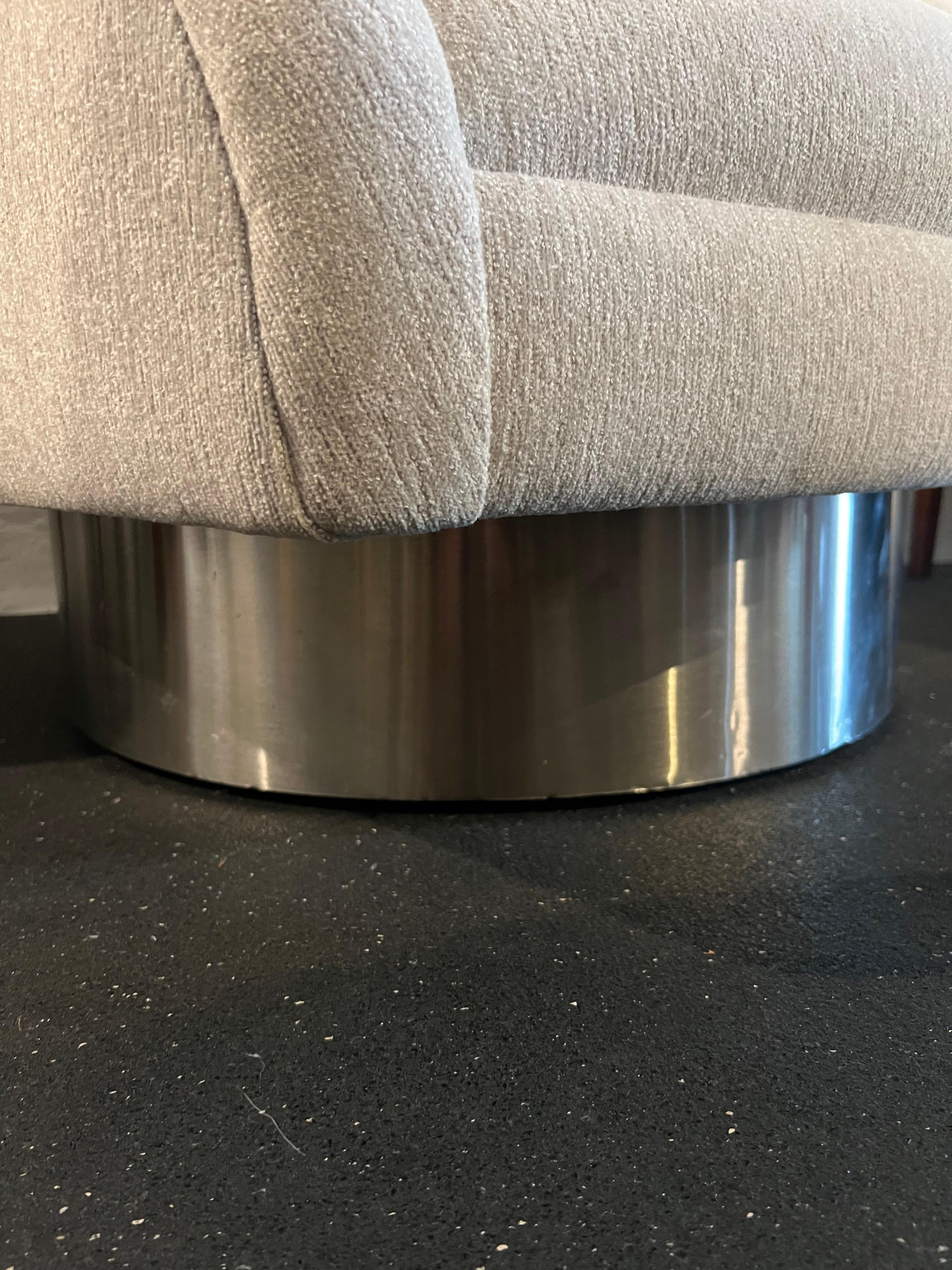 Vladimir Kagan Crescent Lounge Chair 1