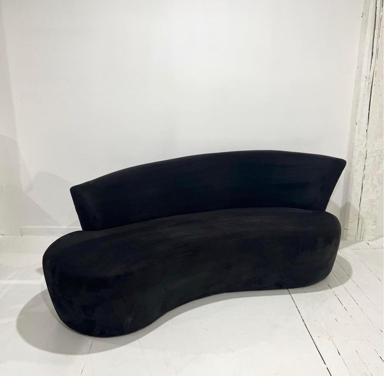 Post-Modern Vladimir Kagan Curved Black Sofa for Weiman / Preview