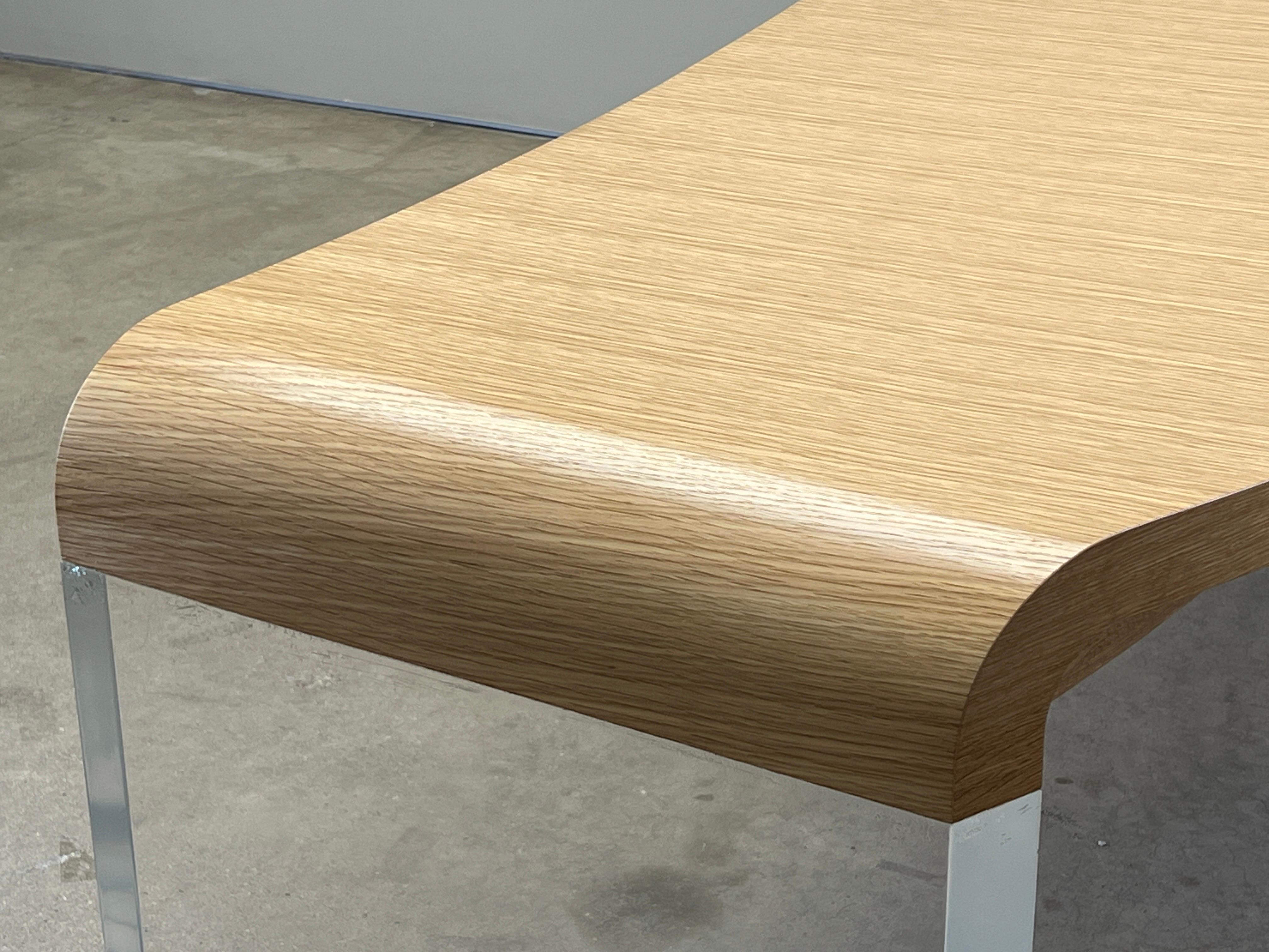 Scrivania curva Vladimir Kagan in lucite e Oak in vendita 6