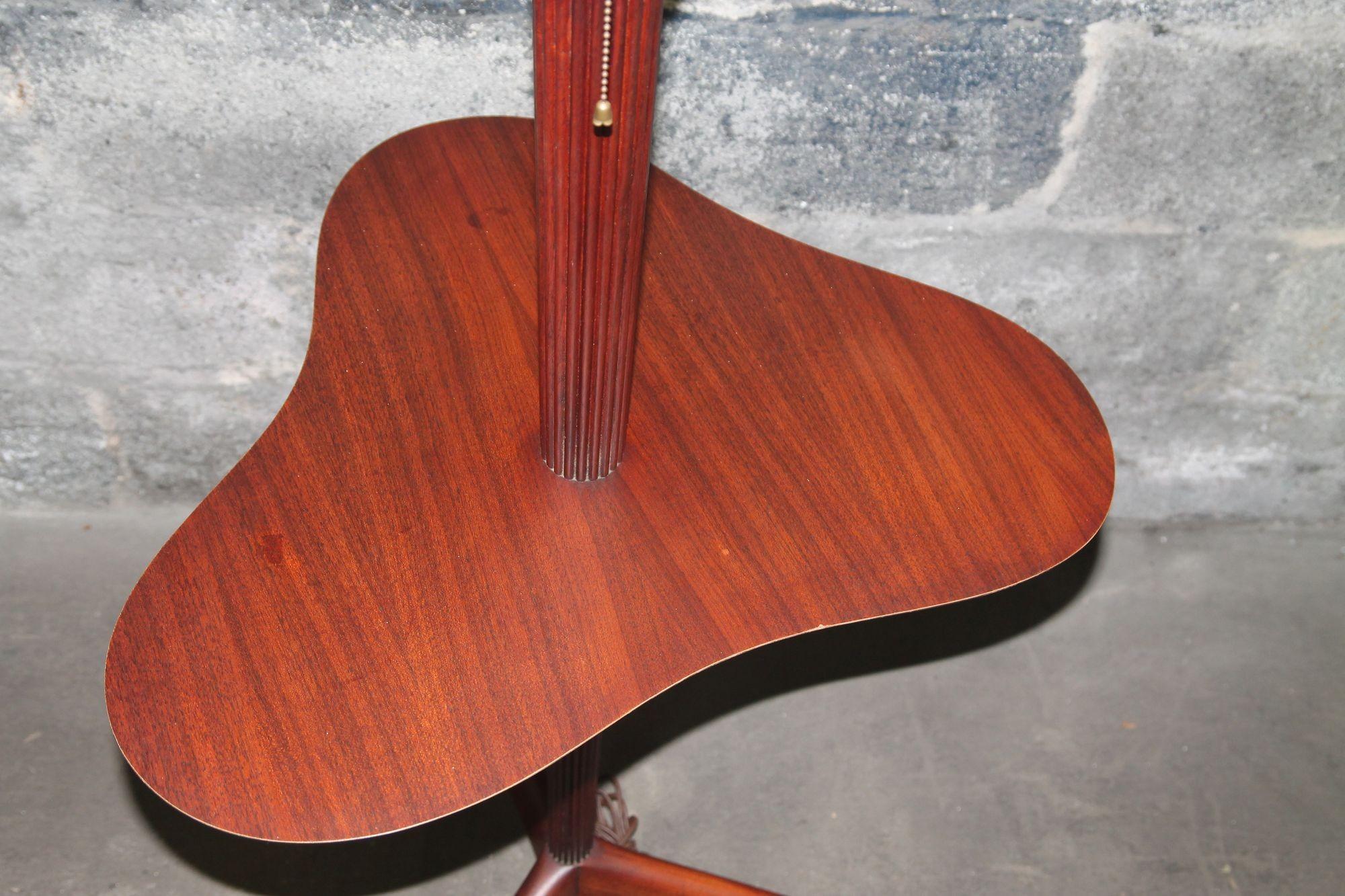 Vladimir Kagan Custom Floor Lamp with Cloud Shaped table for Kagan-Dreyfus In Good Condition For Sale In Asbury Park, NJ