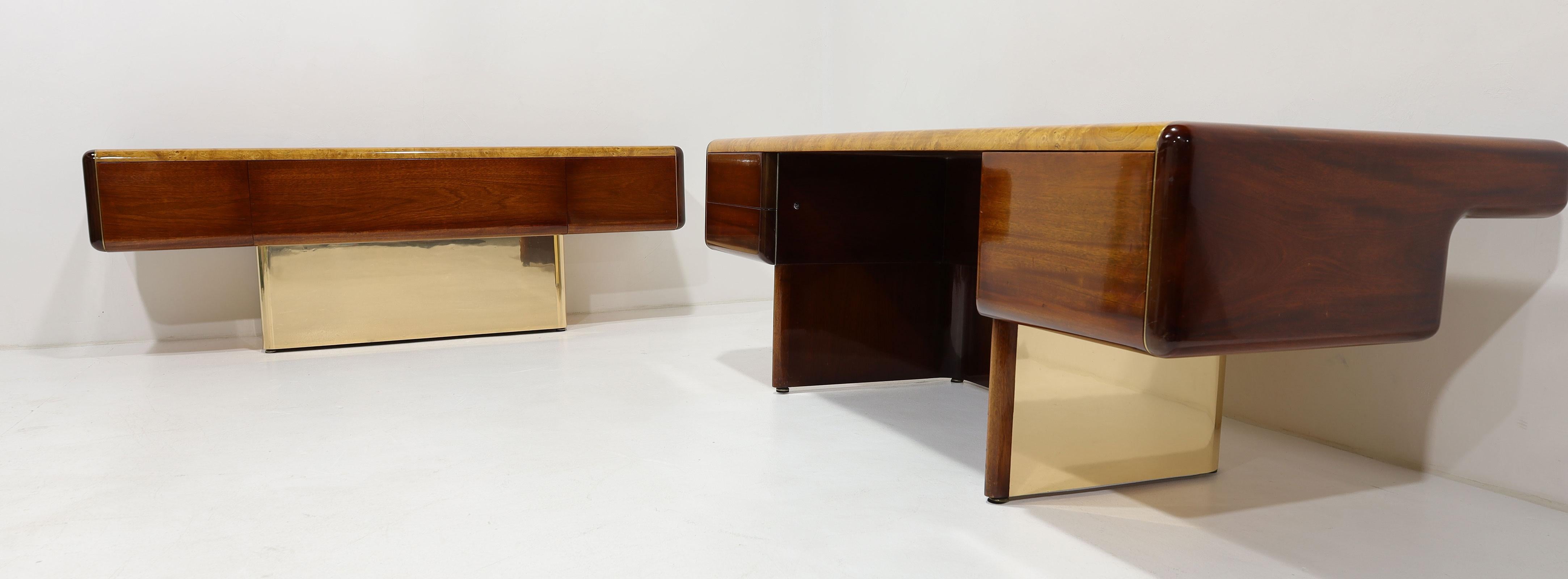 Vladimir Kagan Design Desk and Credenza in Burl and Mahogany with Brass Base In Good Condition For Sale In Dallas, TX