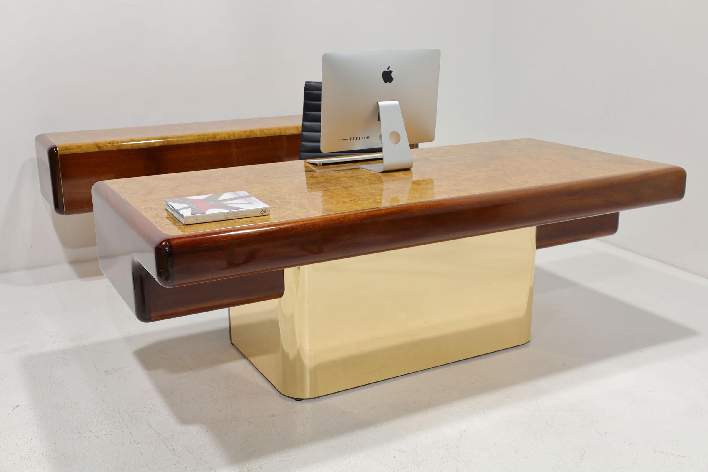 Vladimir Kagan Design Desk in Burl and Mahogany with Brass Finish Base For Sale 7