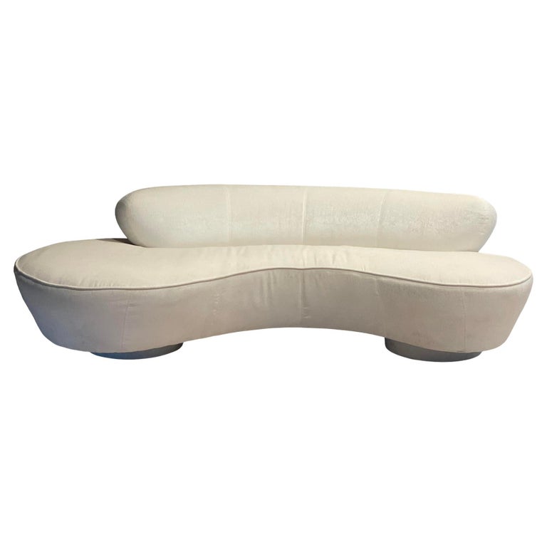 Vladimir Kagan Cloud Serpentine sofa, 1980s, offered by Curated by SG