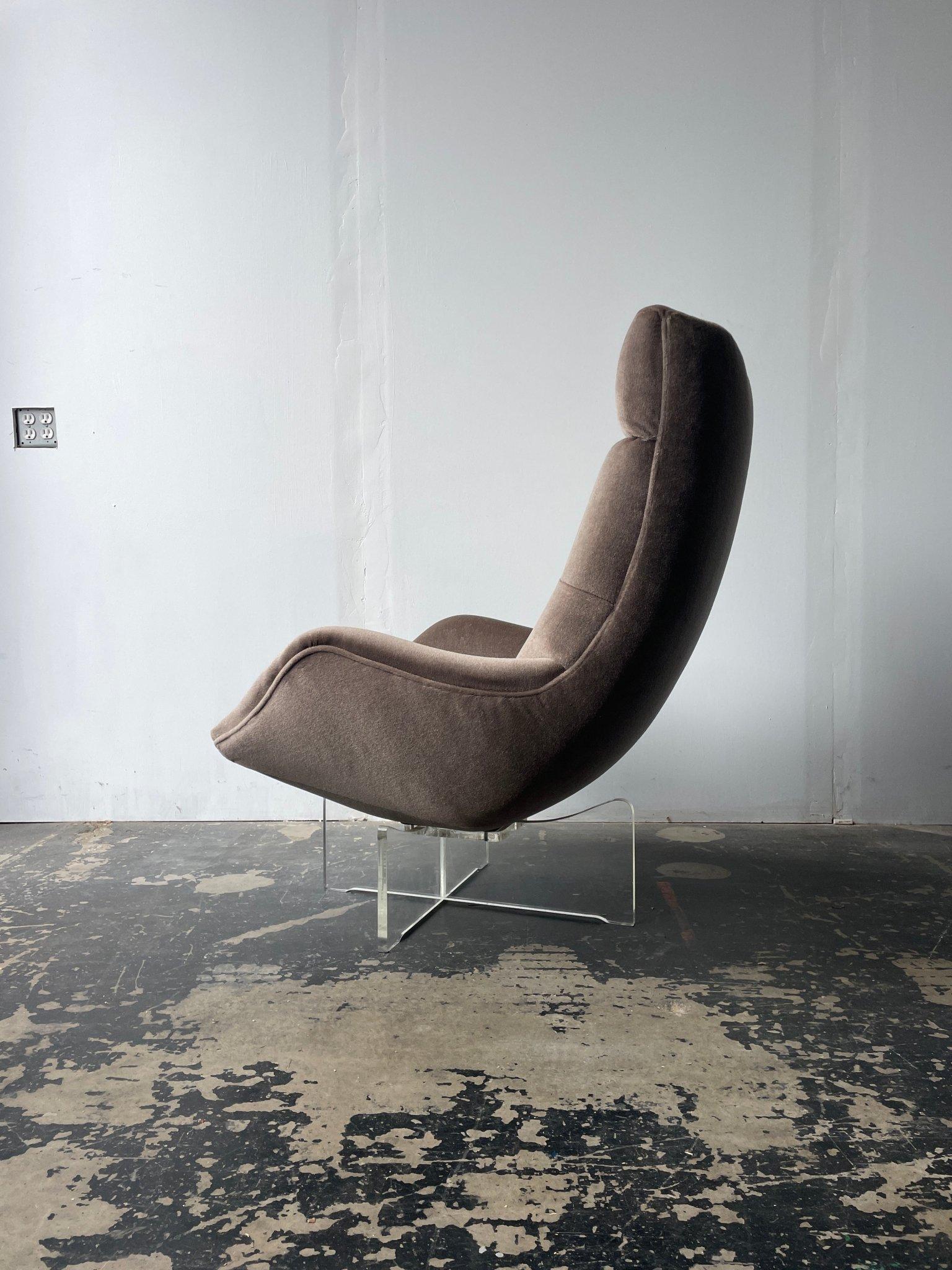 Mid-Century moderno Sedia da salotto con schienale alto Vladimir Kagan Erica Modello Circa 1967 in vendita
