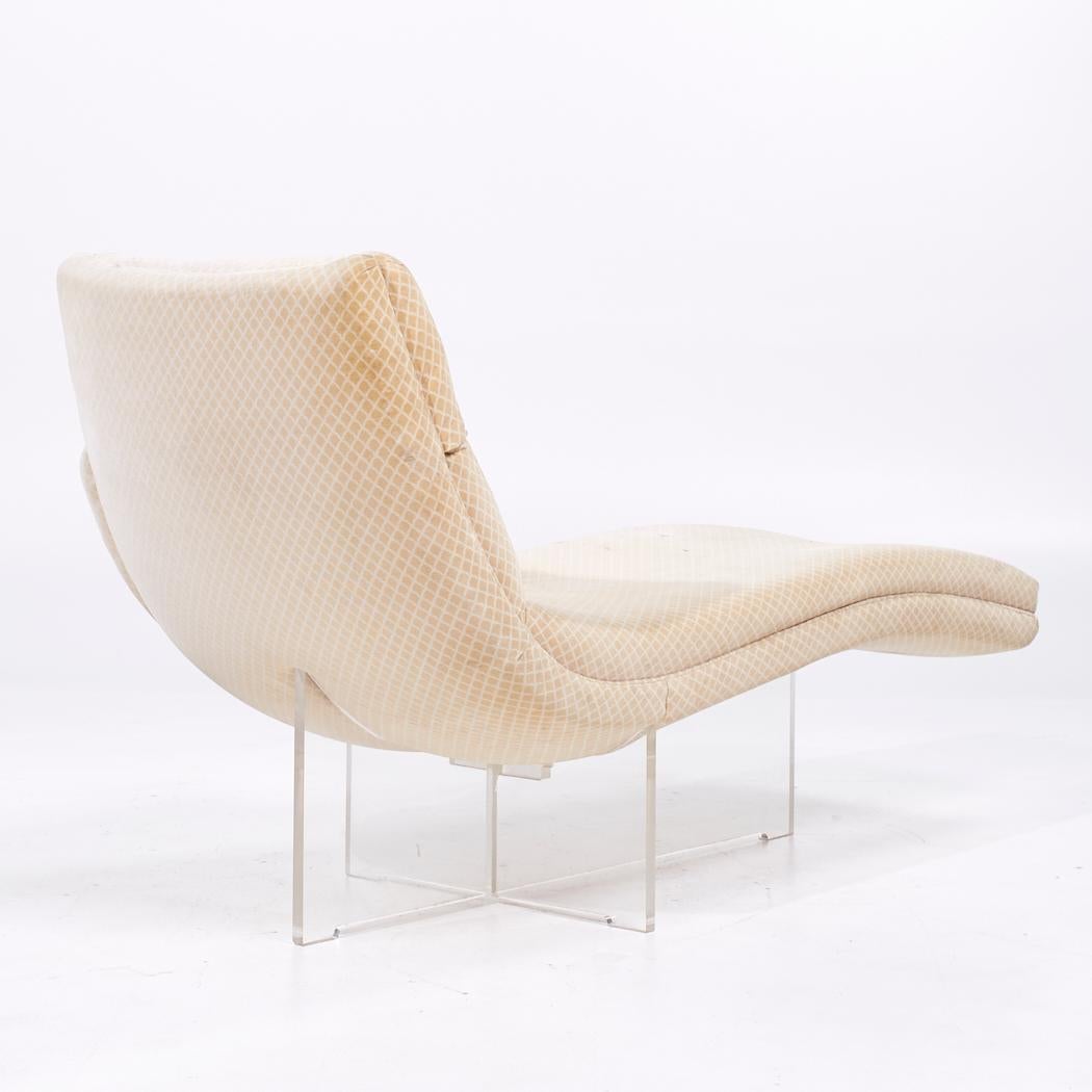 American Vladimir Kagan Erica Mid Century Chaise Lounge Chair For Sale