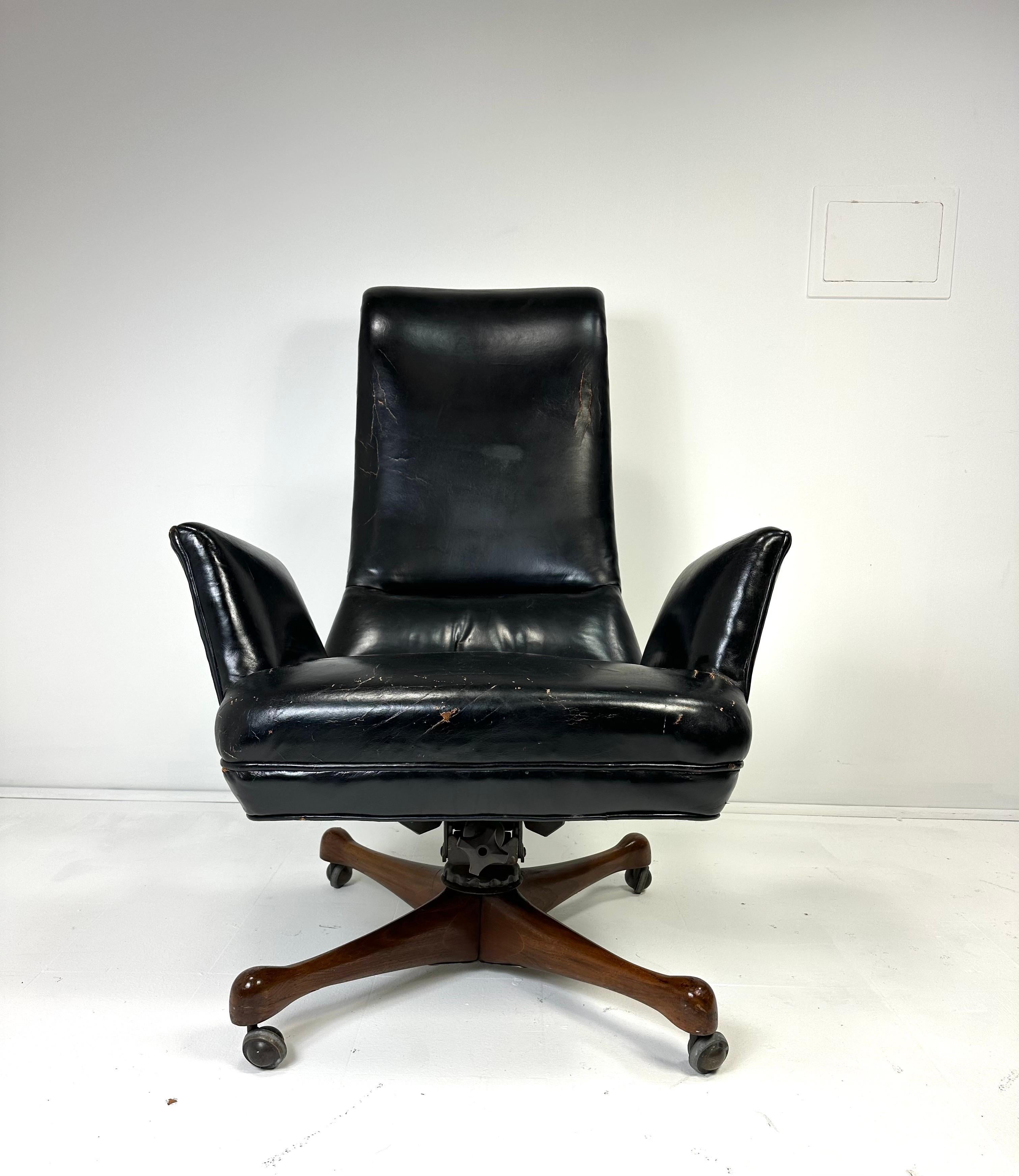 Vladimir Kagan Executive Chair For Sale 3