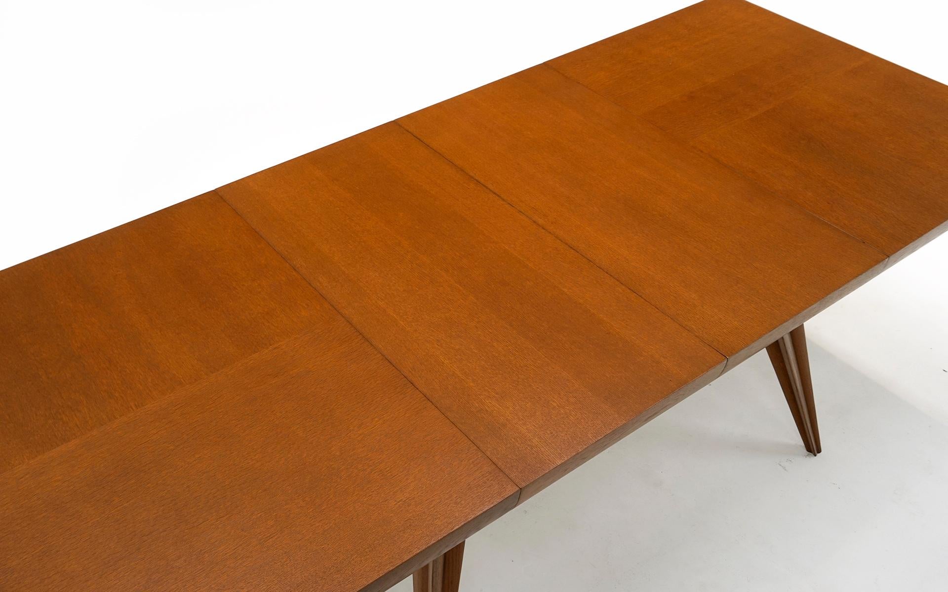 Vladimir Kagan Expandable Dining Table with Leaves. Oak.  Custom Made. For Sale 1