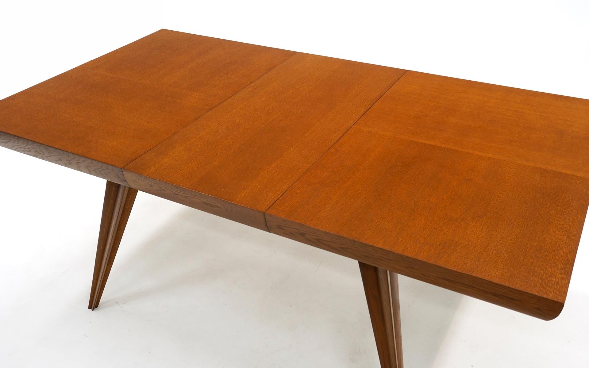 Vladimir Kagan Expandable Dining Table with Leaves. Oak.  Custom Made. For Sale 2