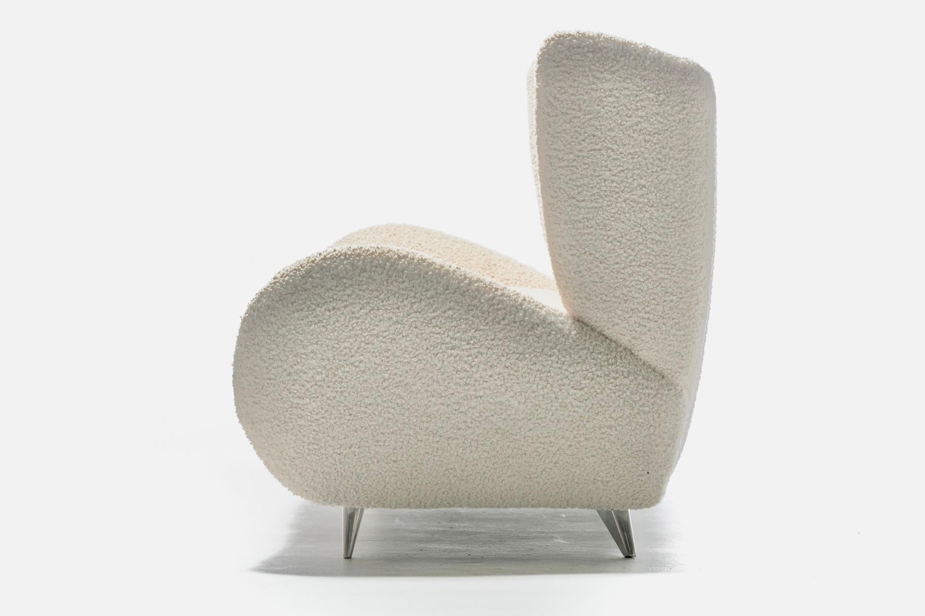 Vladimir Kagan Fiftyish Sofa in Super Soft Ivory White Bouclé For Sale 1
