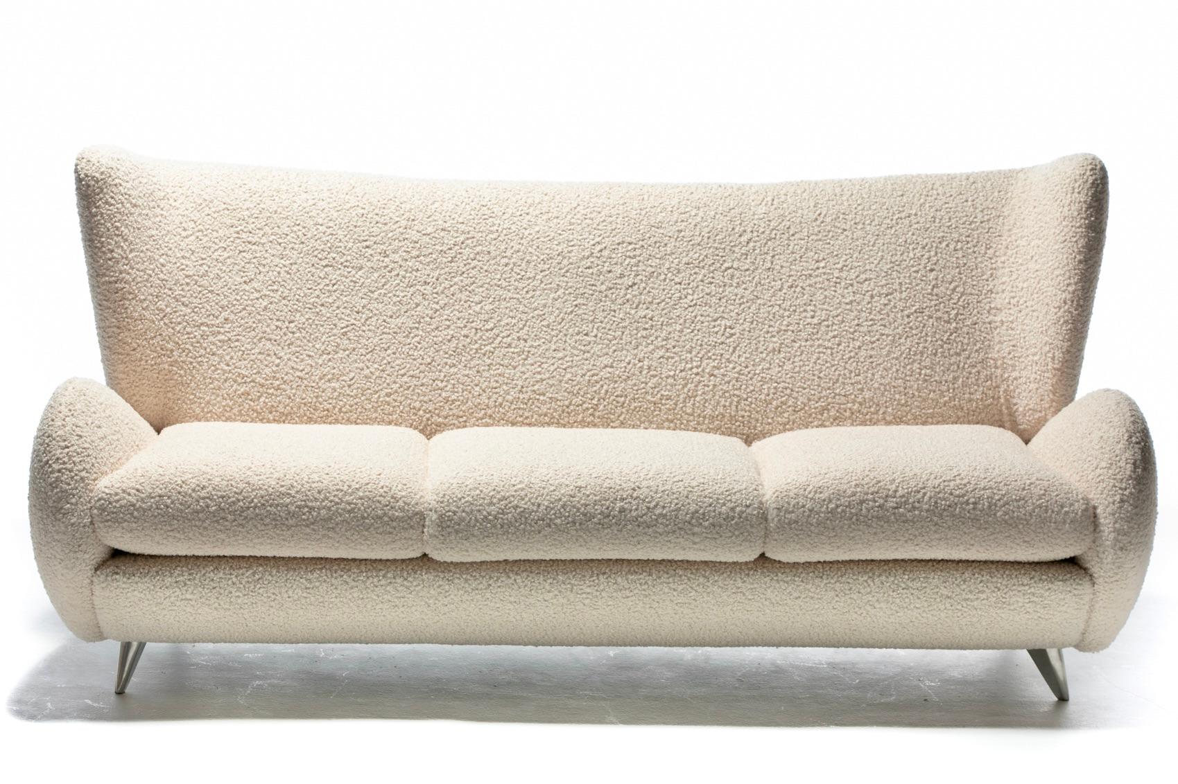 Vladimir Kagan Fiftyish Sofa in Super Soft Ivory White Bouclé For Sale 2