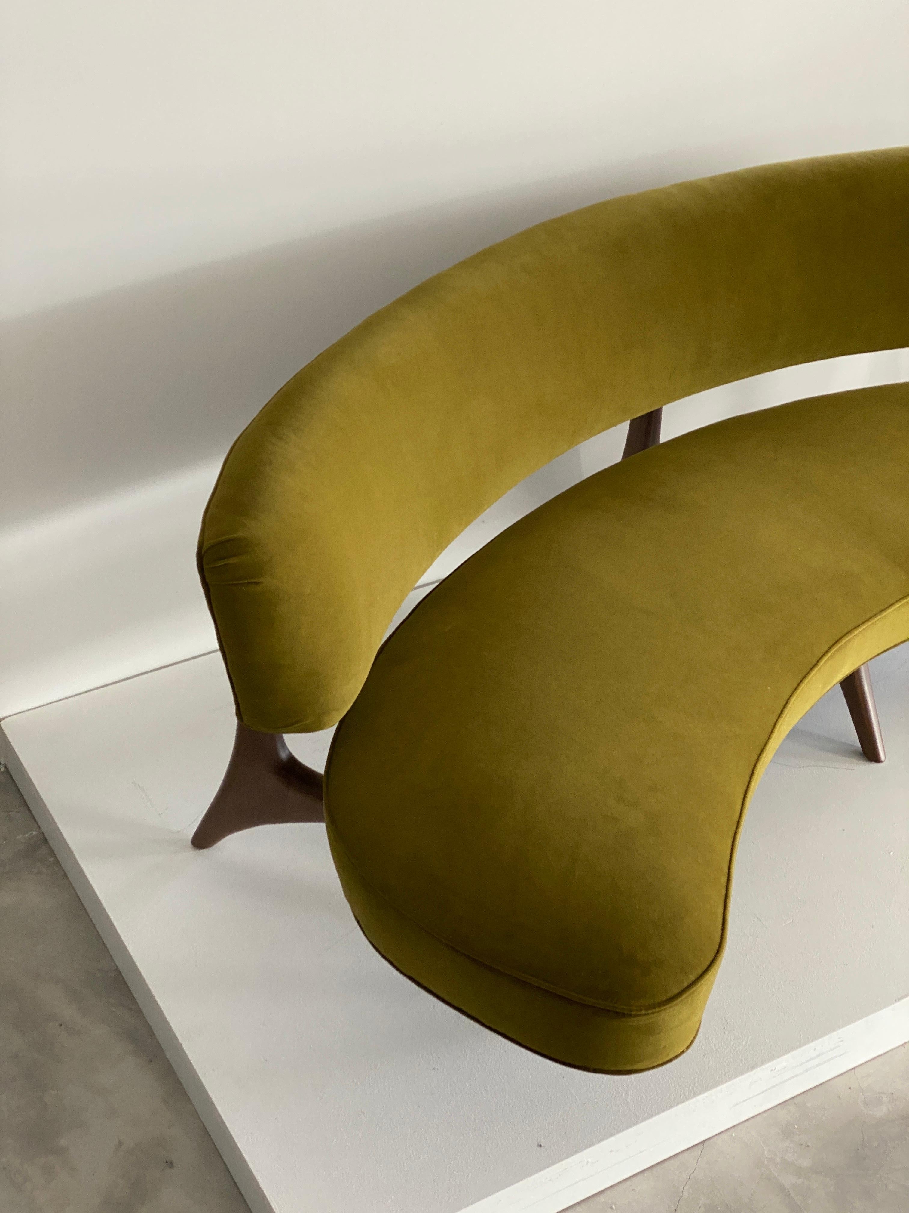 vladimir kagan floating curved sofa