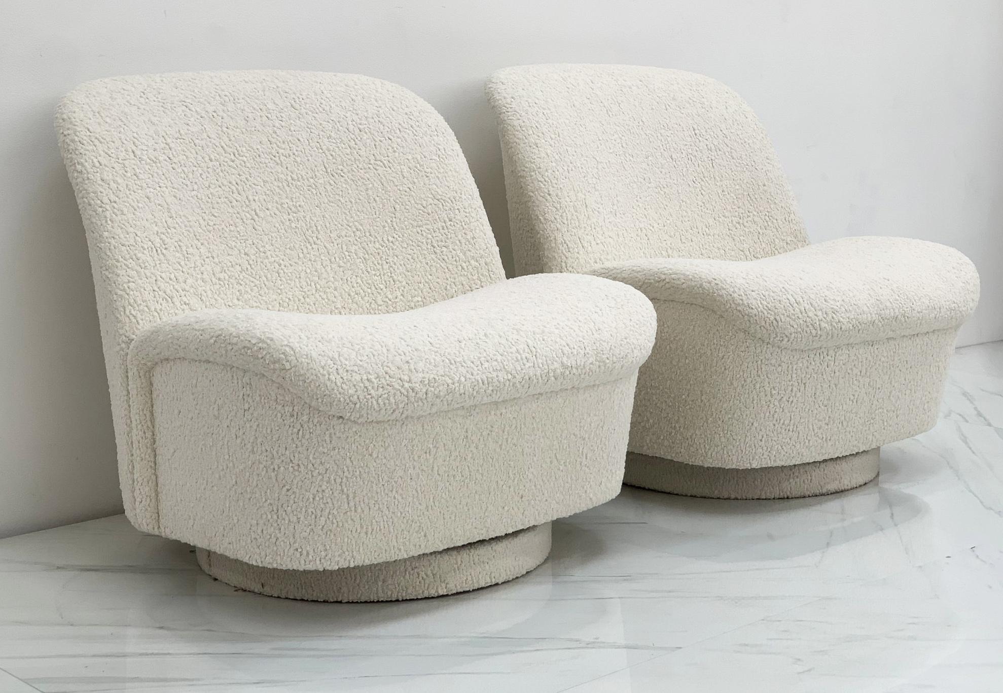 Vladimir Kagan for Directional Furniture Swivel Lounge Chairs in Boucle, a Pair 4