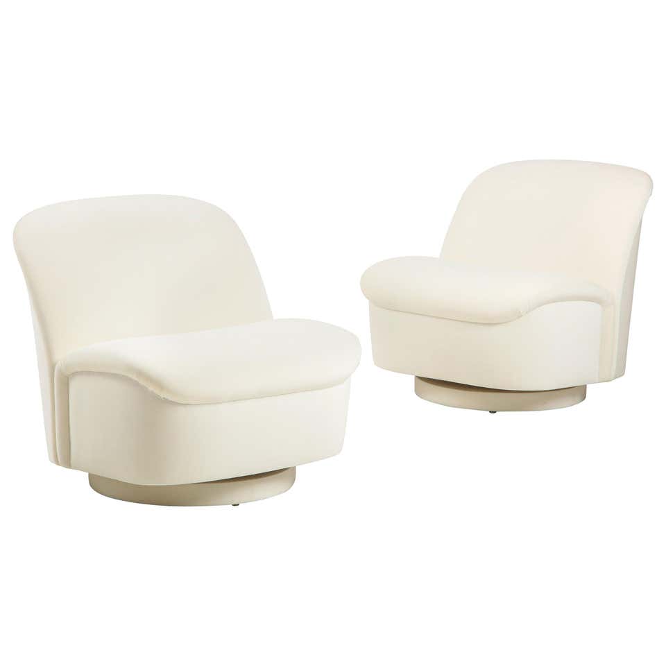 Post Modern Ivory White Bouclé Clam Shell Swivel Lounge Chairs For Sale ...