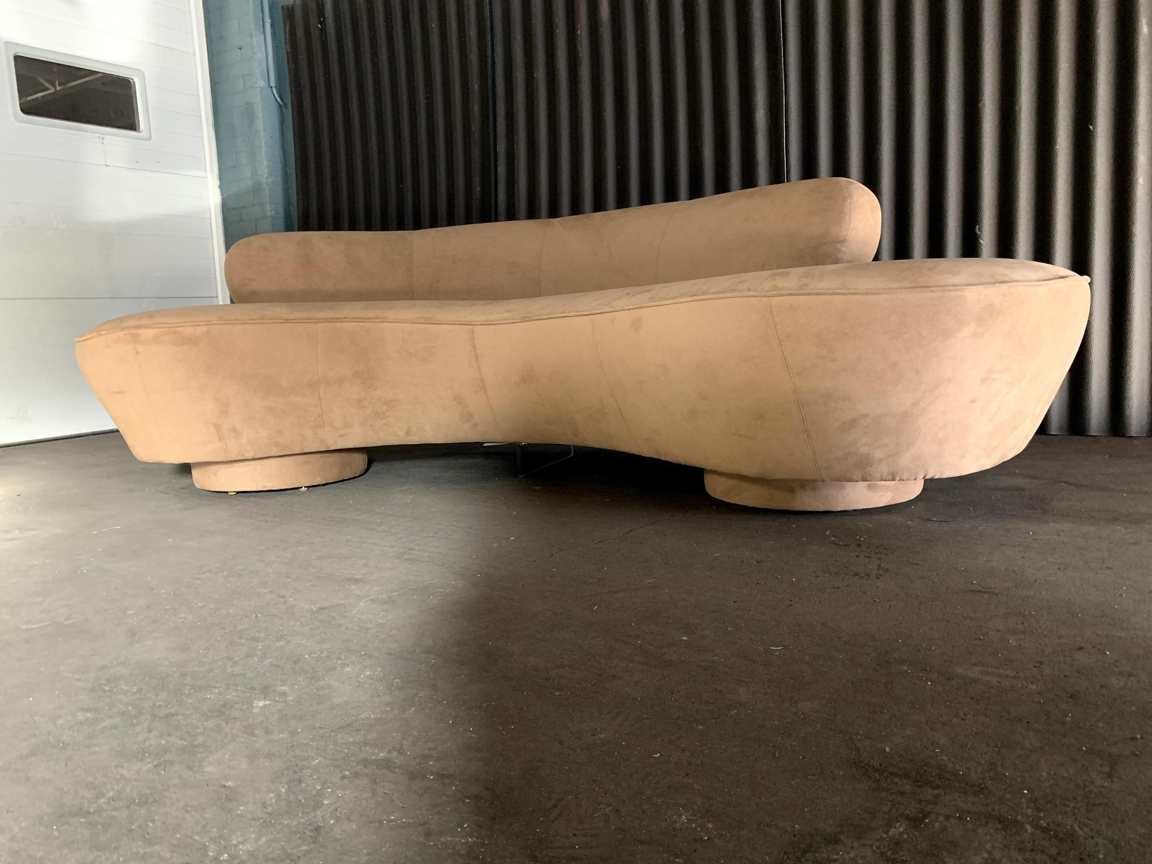 Vladimir Kagan for Directional Serpentine Sofa In Excellent Condition In Southampton, NJ