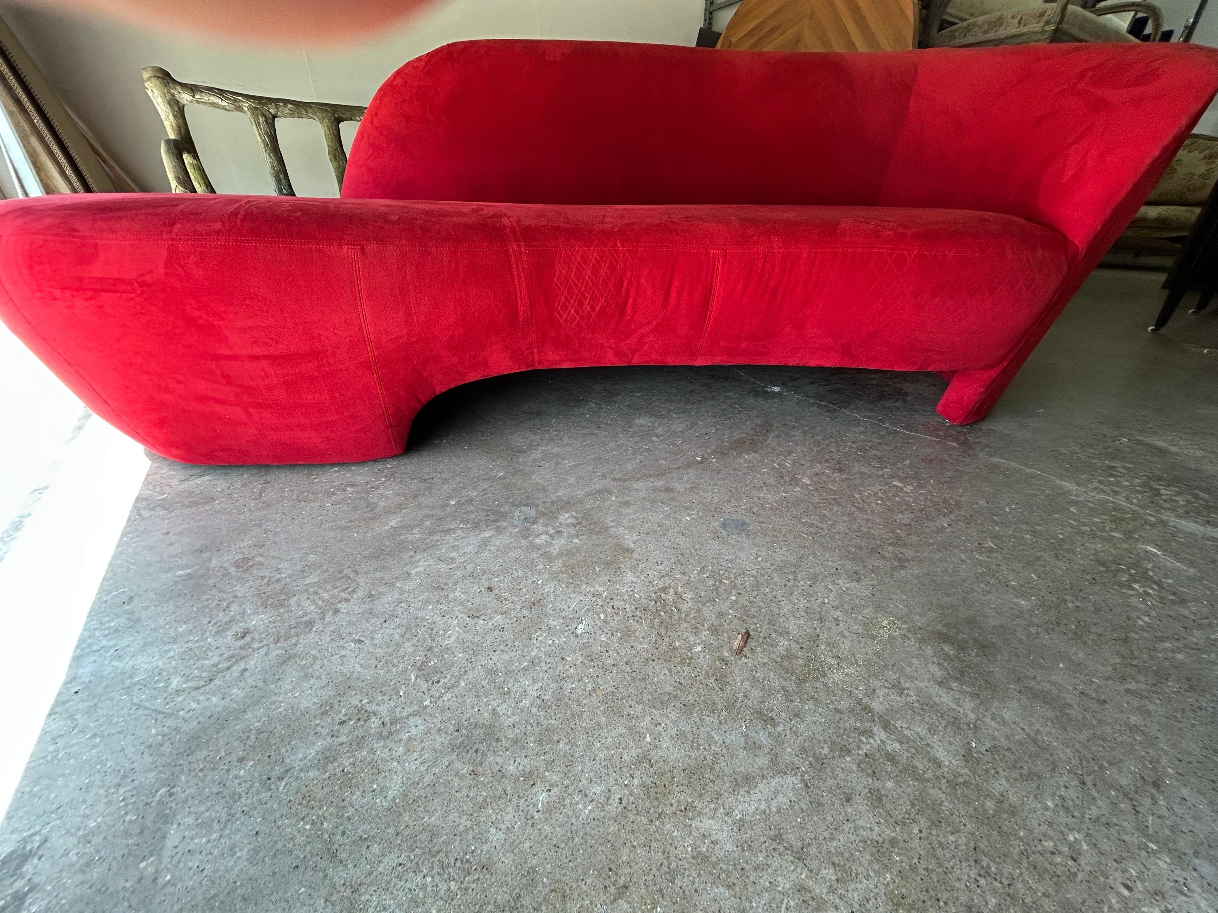 Vladimir Kagan For Directional Serpentine Sofa In Good Condition For Sale In Houston, TX