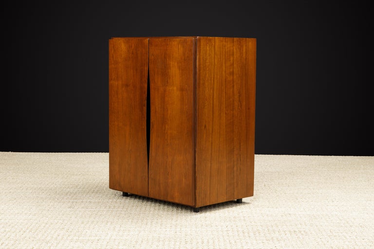 Vladimir Kagan for Grosfeld House Accessory Armoire Cabinet, 1950s, Signed For Sale 5