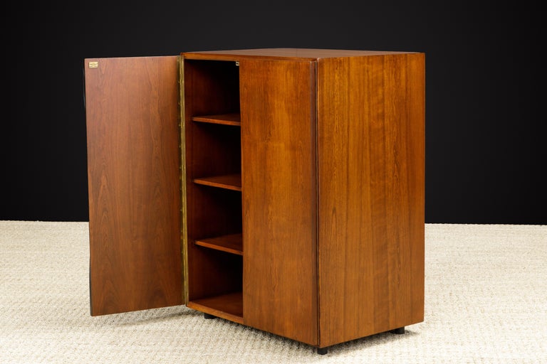 Vladimir Kagan for Grosfeld House Accessory Armoire Cabinet, 1950s, Signed For Sale 7