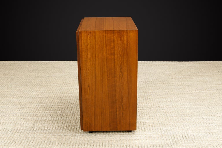 Vladimir Kagan for Grosfeld House Accessory Armoire Cabinet, 1950s, Signed For Sale 4