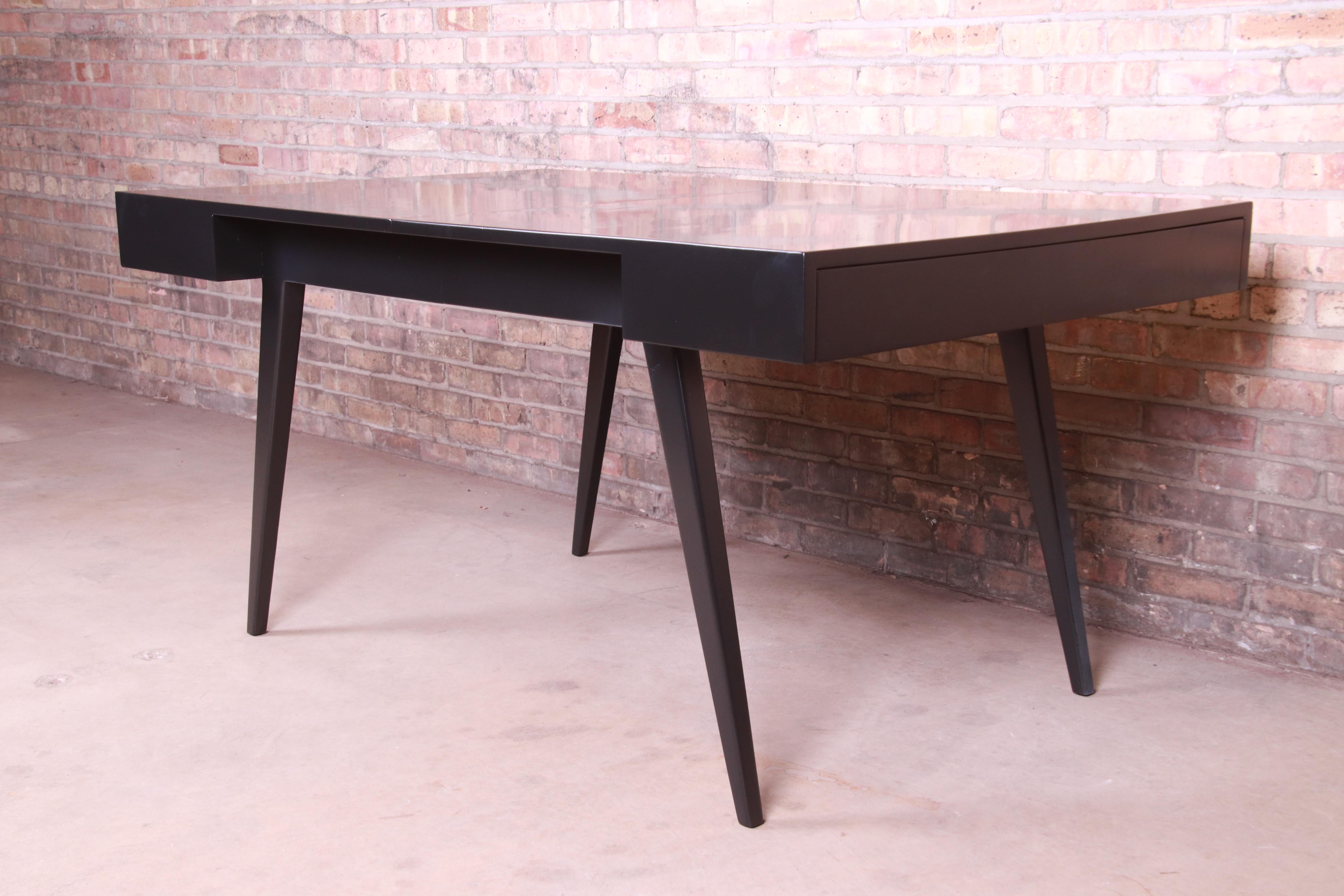 Vladimir Kagan for Grosfeld House Black Lacquered Dining Table, Newly Refinished 3