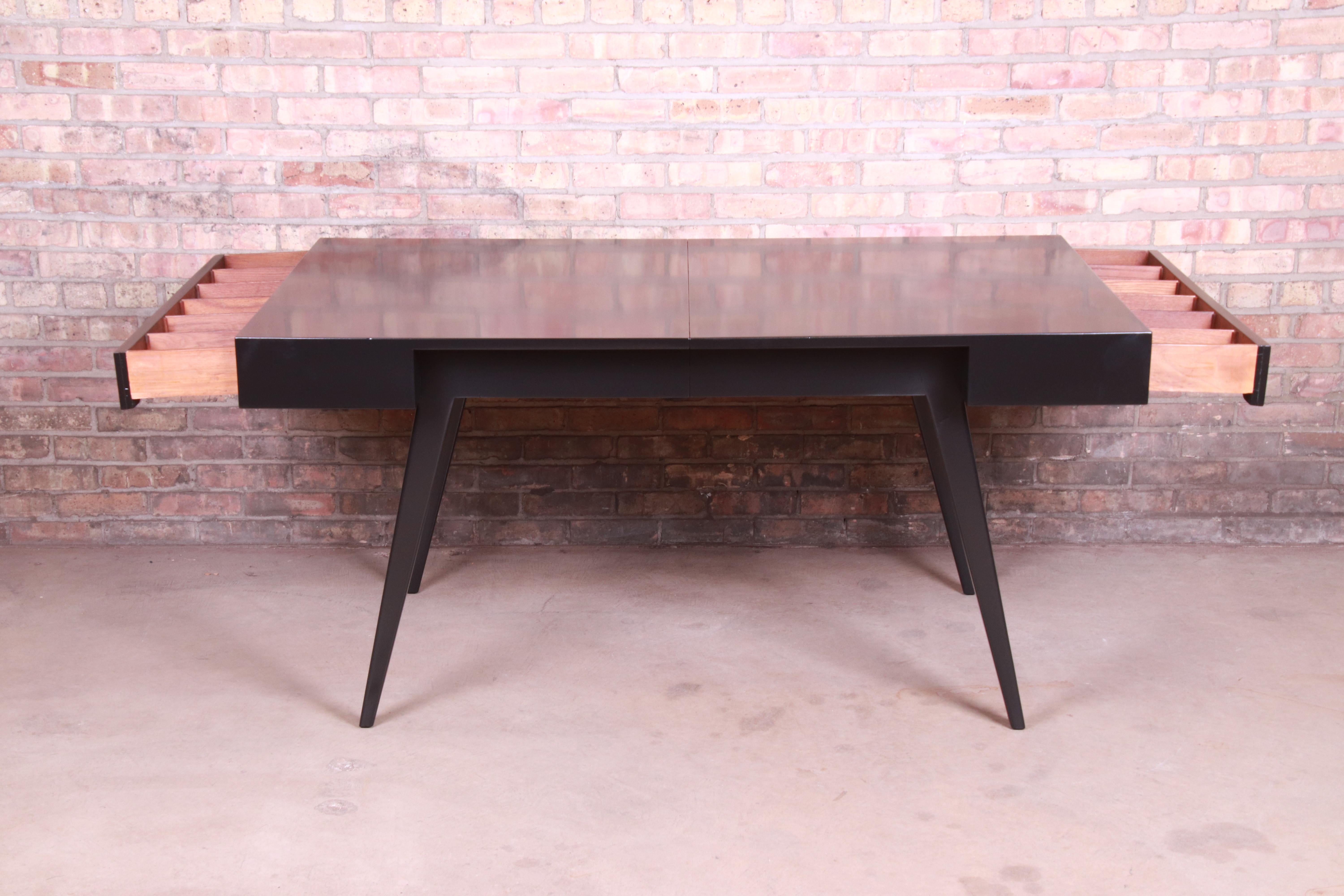 Vladimir Kagan for Grosfeld House Black Lacquered Dining Table, Newly Refinished 4