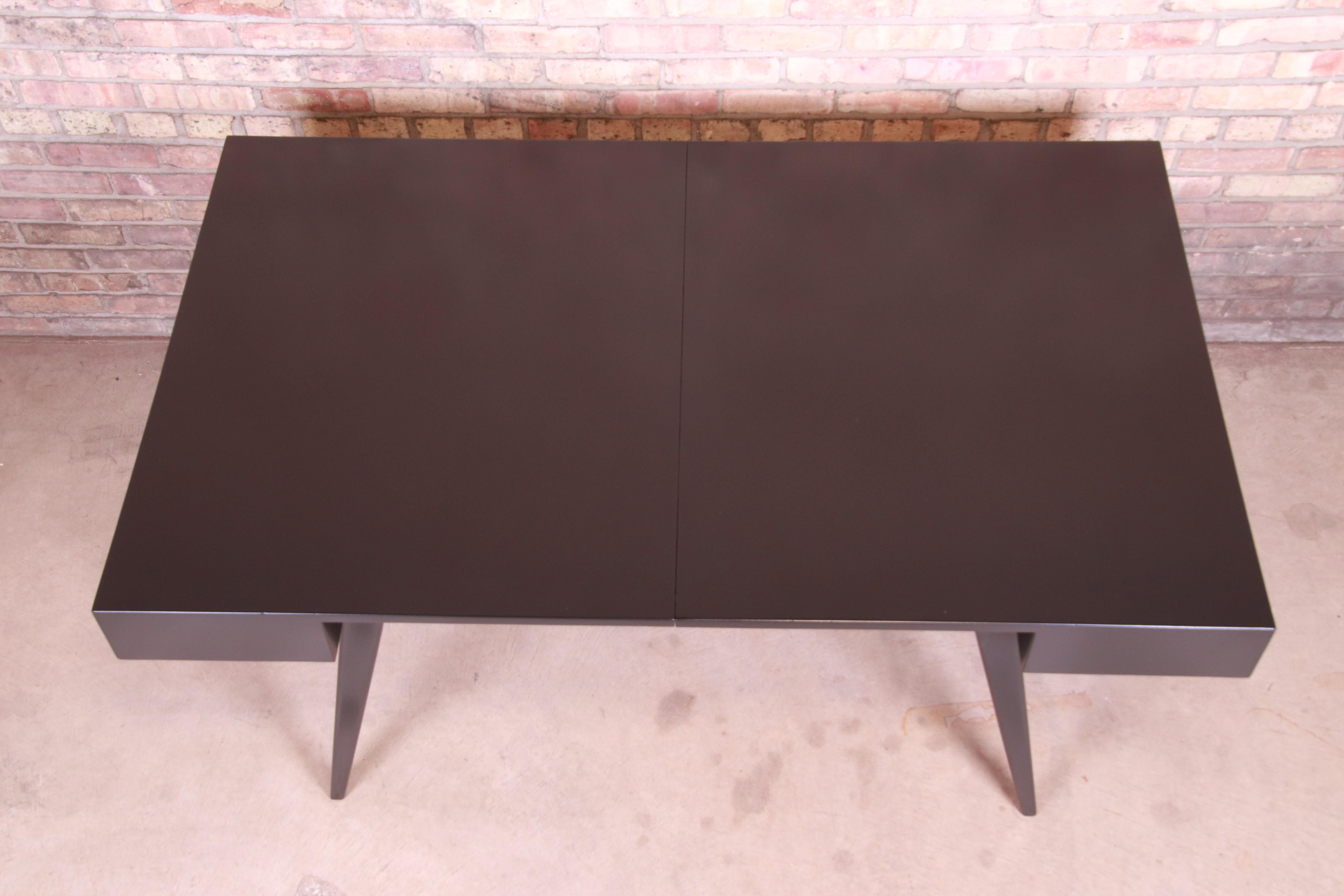 Vladimir Kagan for Grosfeld House Black Lacquered Dining Table, Newly Refinished 10