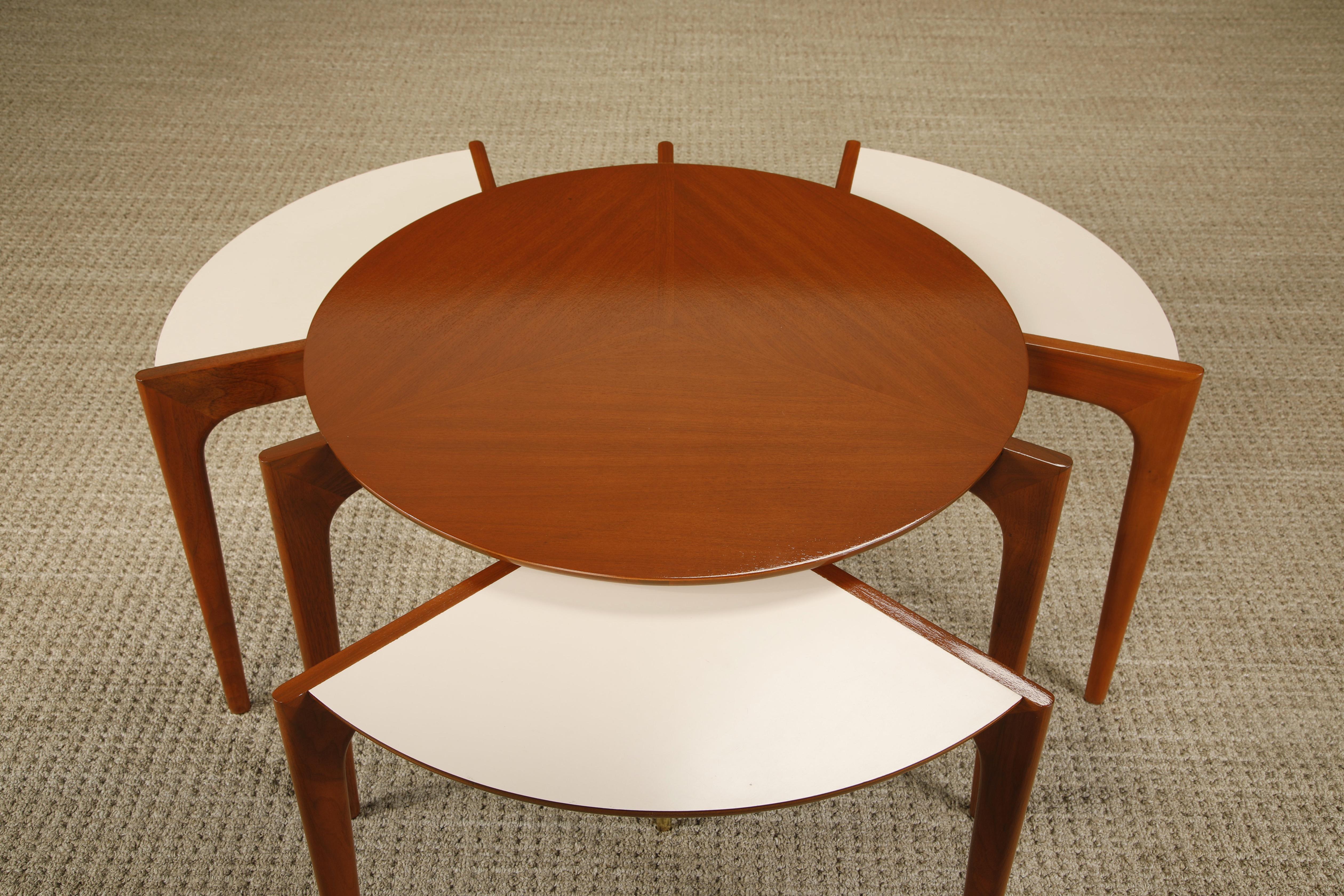 Vladimir Kagan for Grosfeld House Set of Nesting Tables, Very Rare 1950s, Signed For Sale 4