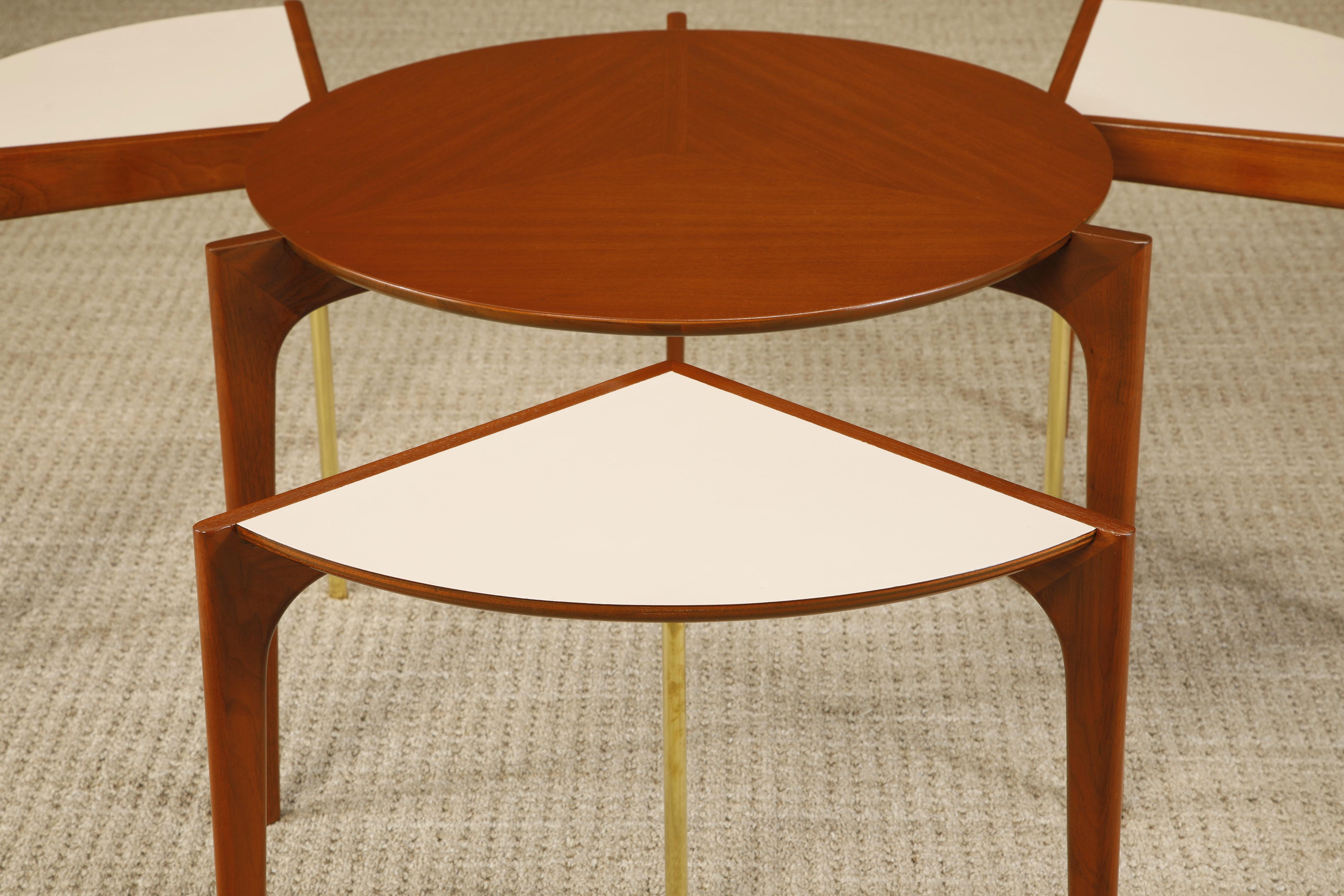 Vladimir Kagan for Grosfeld House Set of Nesting Tables, Very Rare 1950s, Signed For Sale 5