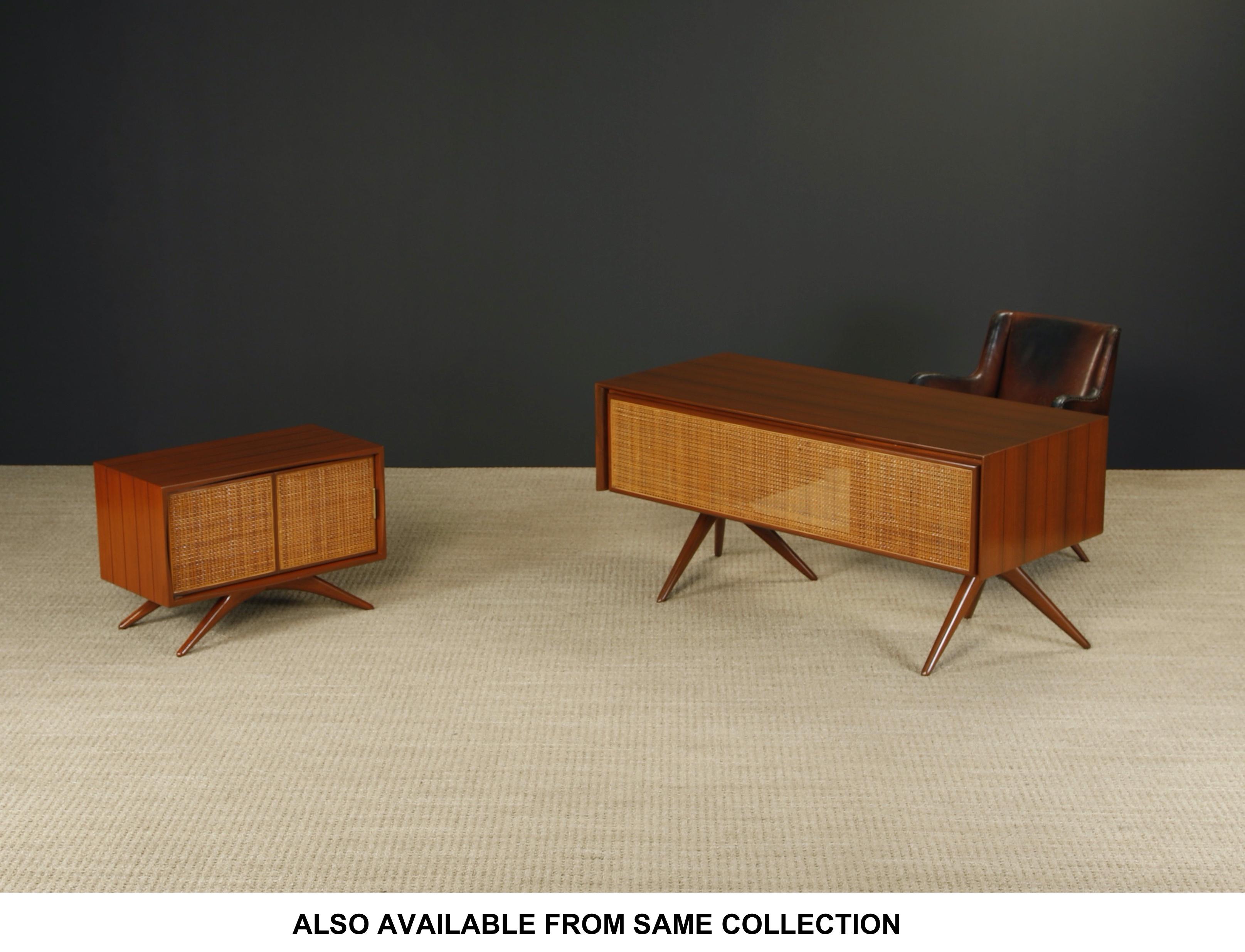 Vladimir Kagan for Grosfeld House Set of Nesting Tables, Very Rare 1950s, Signed For Sale 12