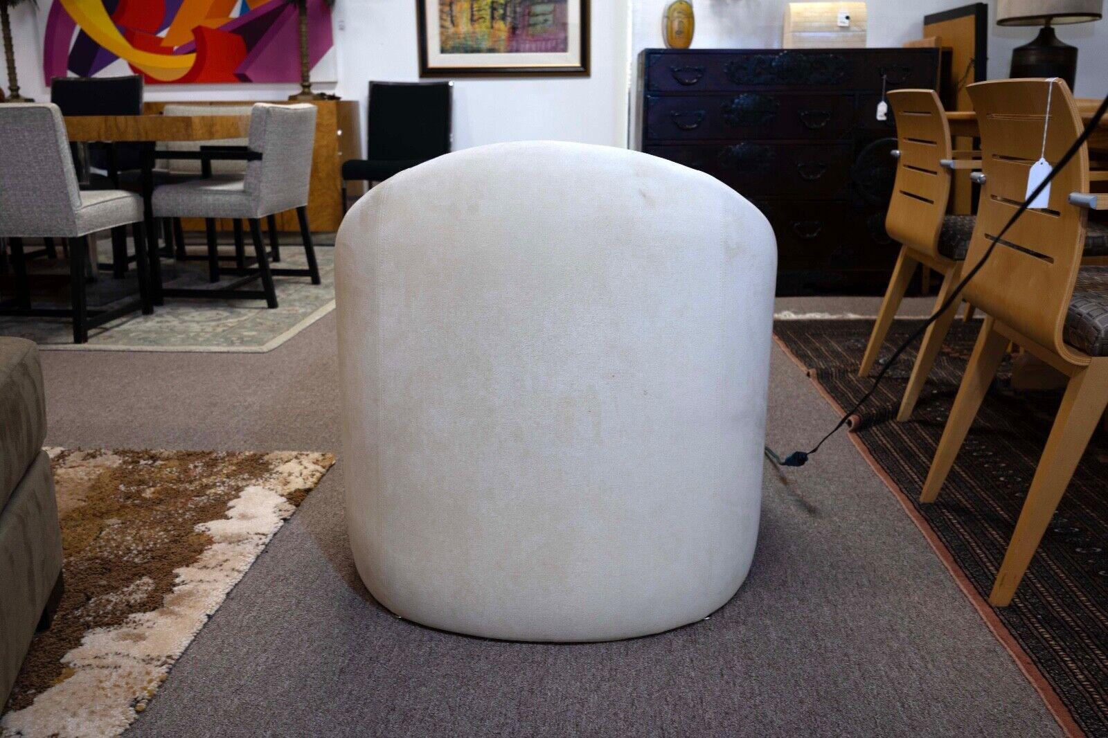 Late 20th Century Vladimir Kagan for Preview Pair of 1980s Off White Chairs Mid Century Modern
