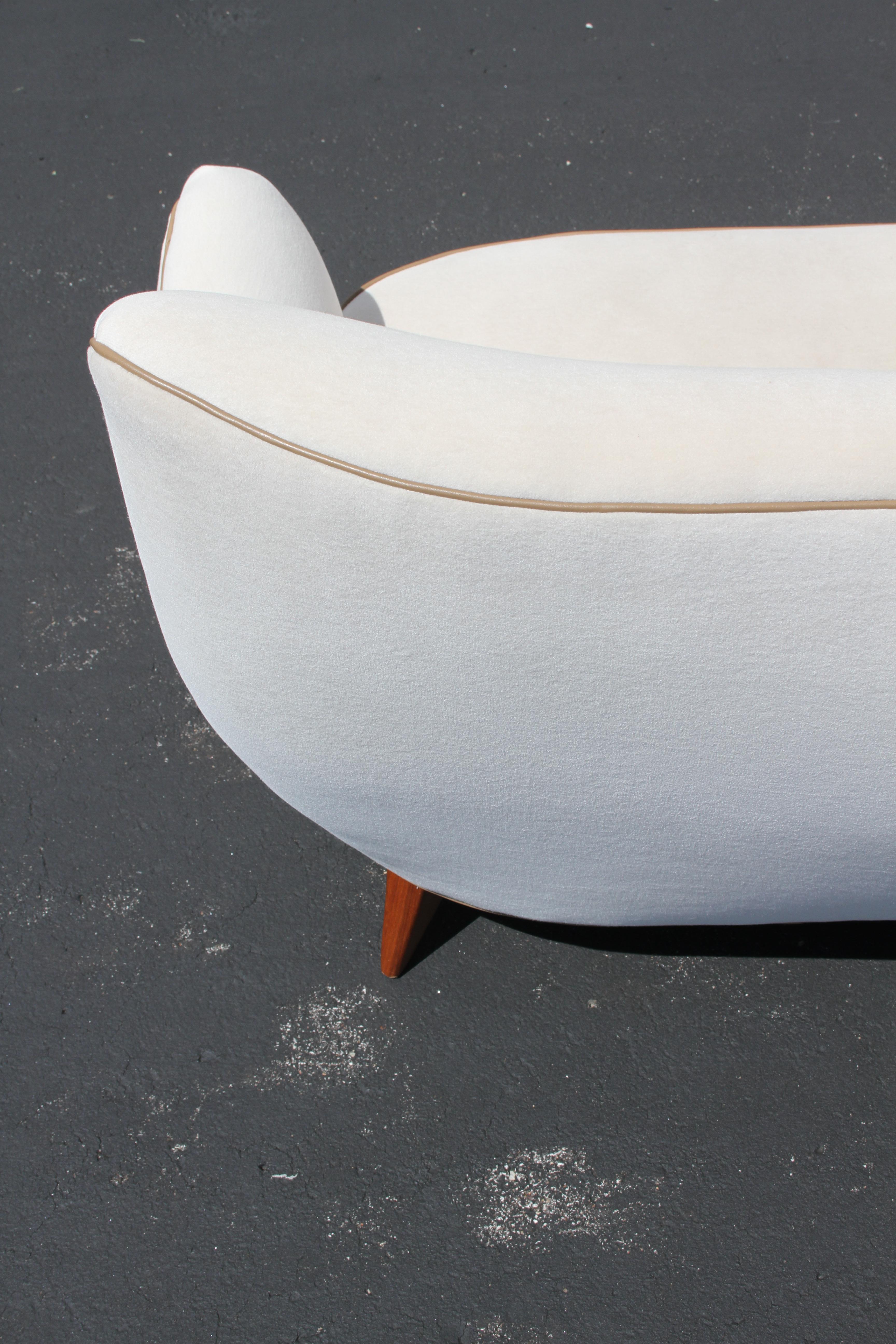 Vladimir Kagan for Pucci Sculptural Form Sofa, Holy Hunt Fabric 6