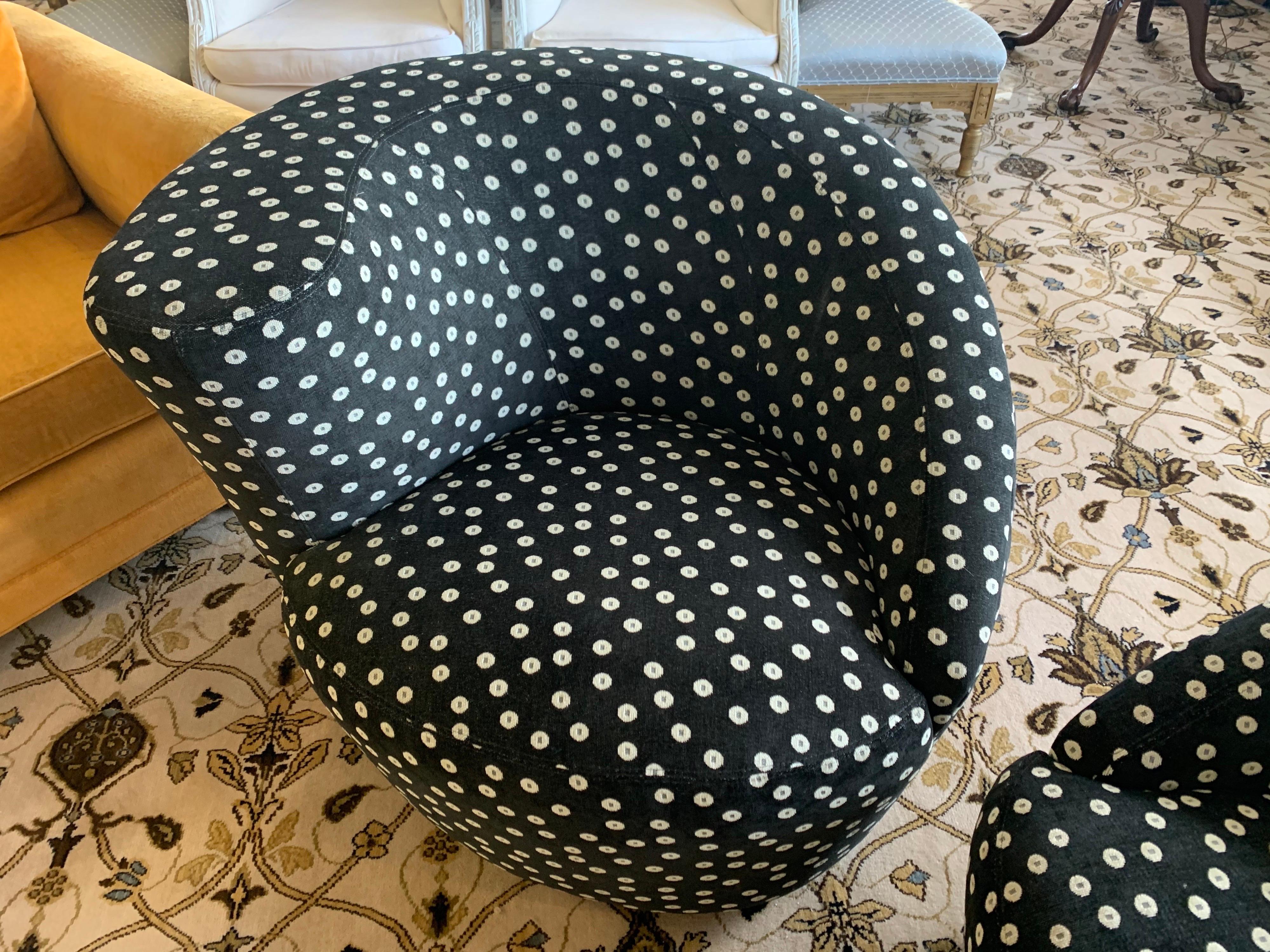 Vladimir Kagan for Weiman Pair of Nautilus Corksrew Swivel Chairs In Good Condition In West Hartford, CT