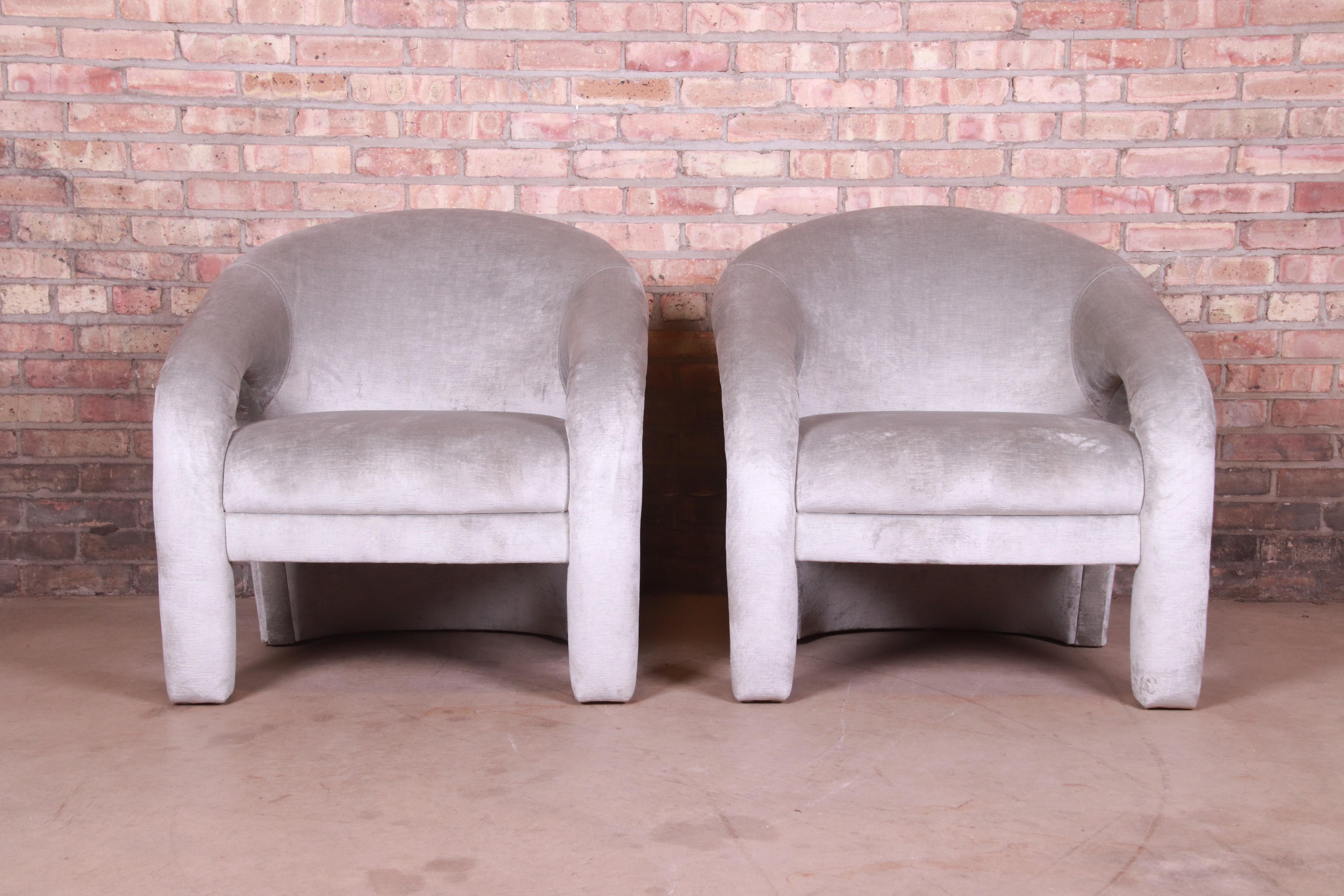 Américain Paire de chaises longues sculpturales tapissées de velours Vladimir Kagan pour Weiman en vente