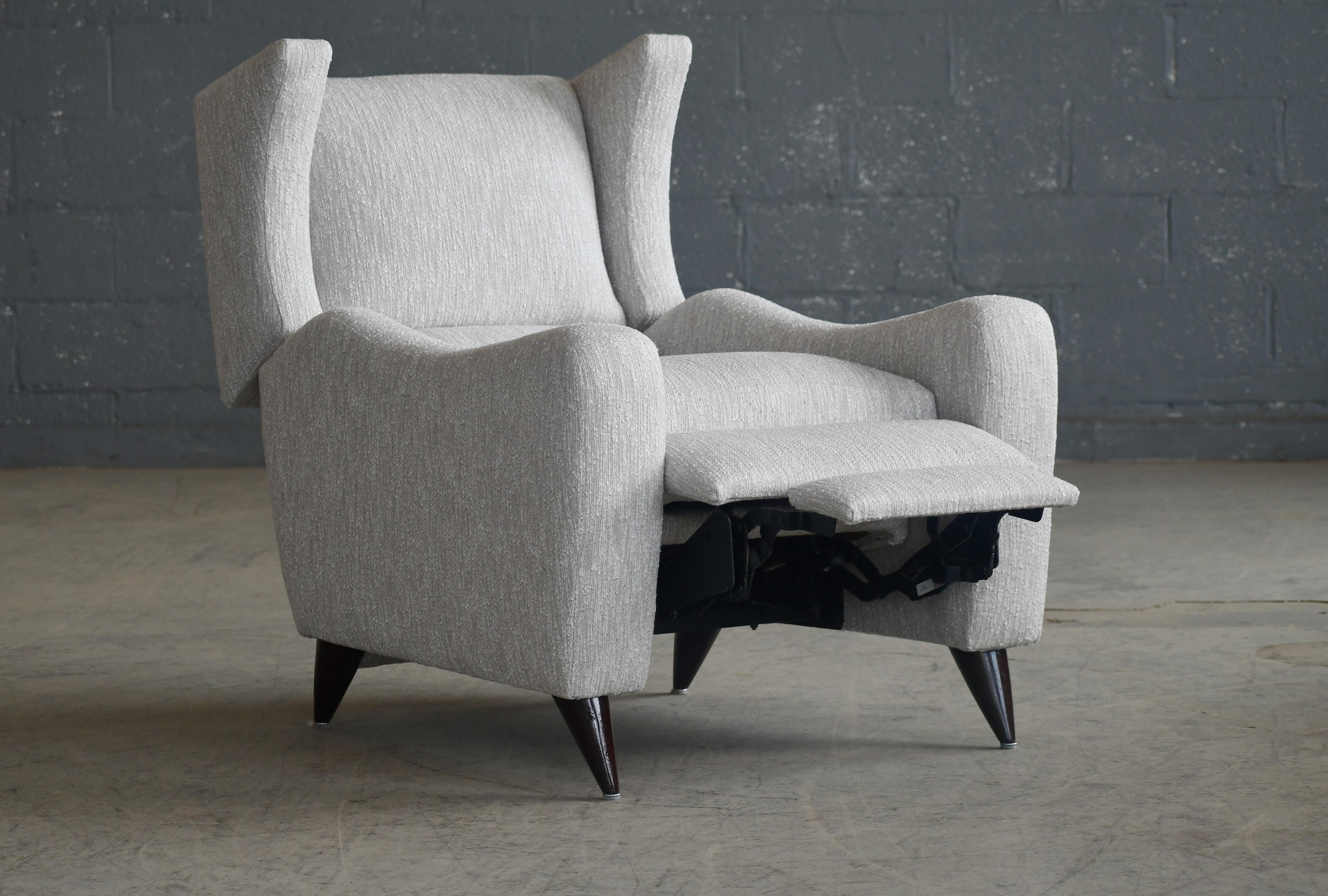 Vladimir Kagan Silla reclinable con respaldo Juno recién retapizada en Excelente estado para la venta en Bridgeport, CT