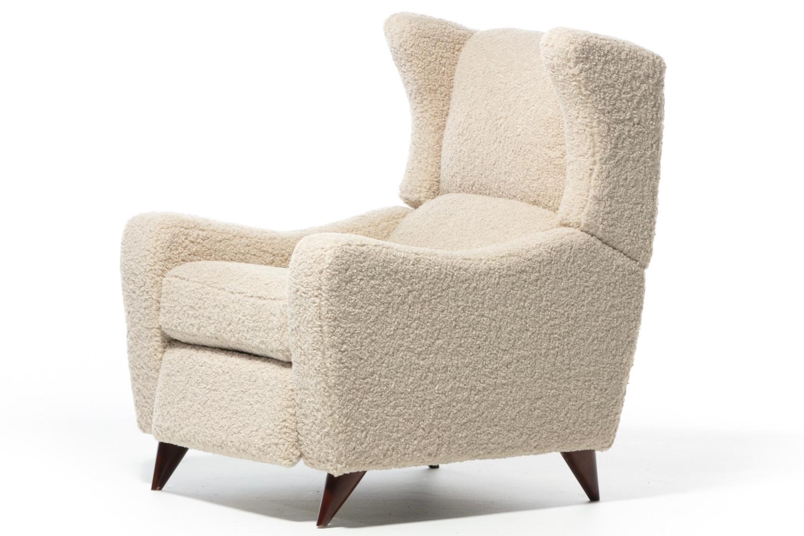 Post-Modern Vladimir Kagan Juno Wingback Recliner Chairs in Soft Ivory White Bouclé  For Sale