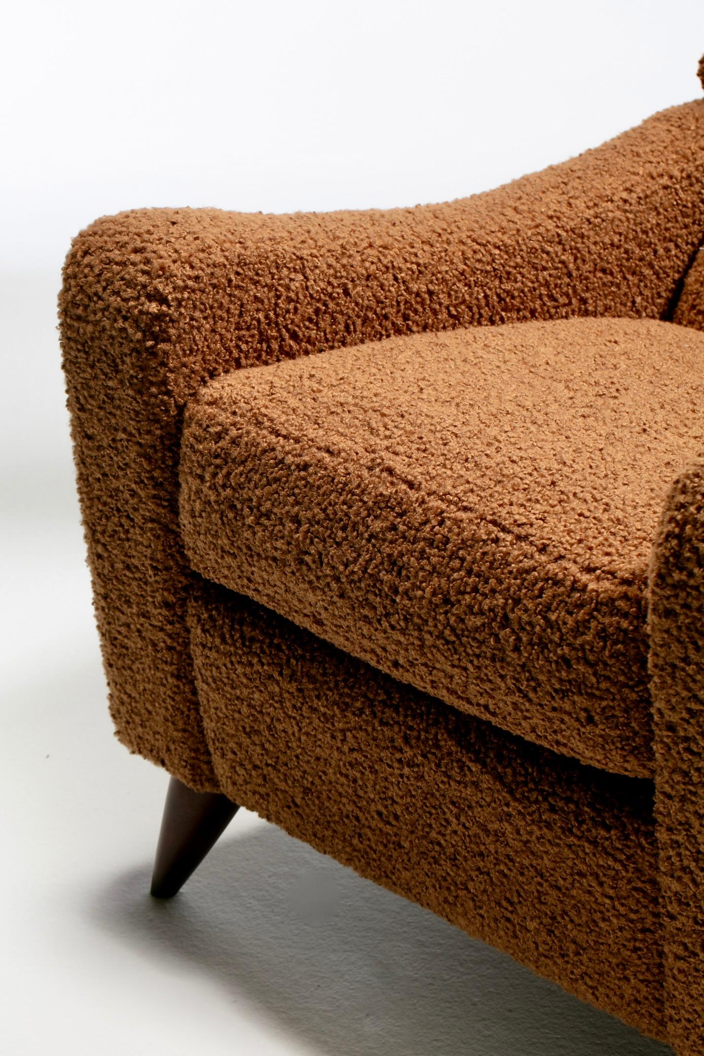 Vladimir Kagan Juno Wingback Recliner in Soft Cocoa Brown Bouclé For Sale 11