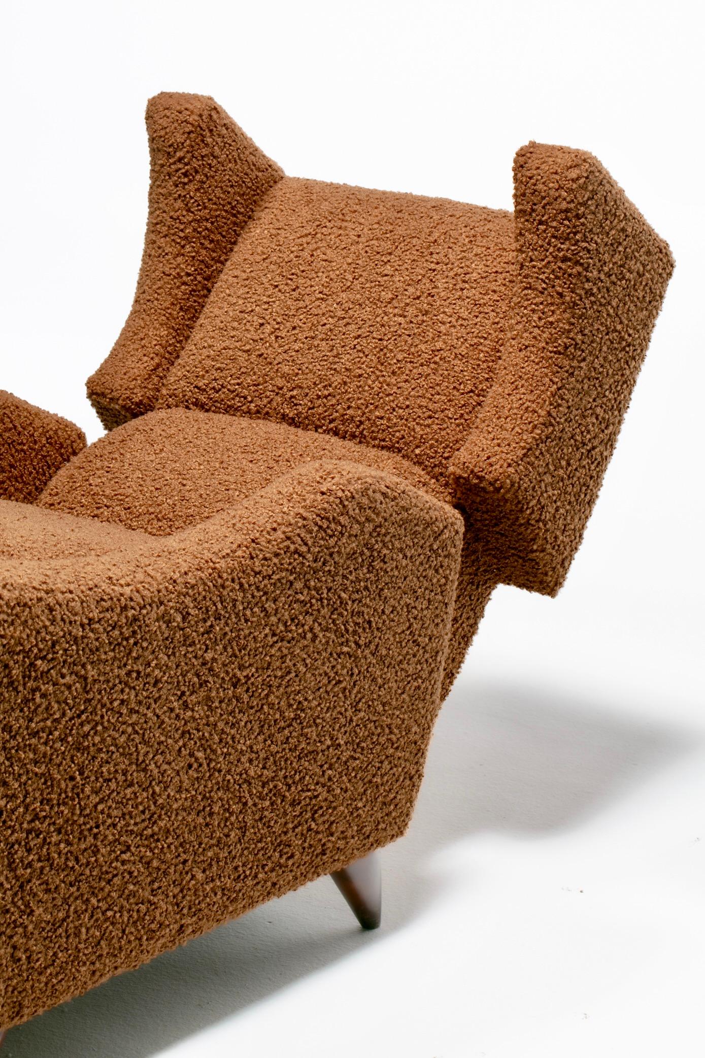 Vladimir Kagan Juno Wingback Recliner in Soft Cocoa Brown Bouclé For Sale 13