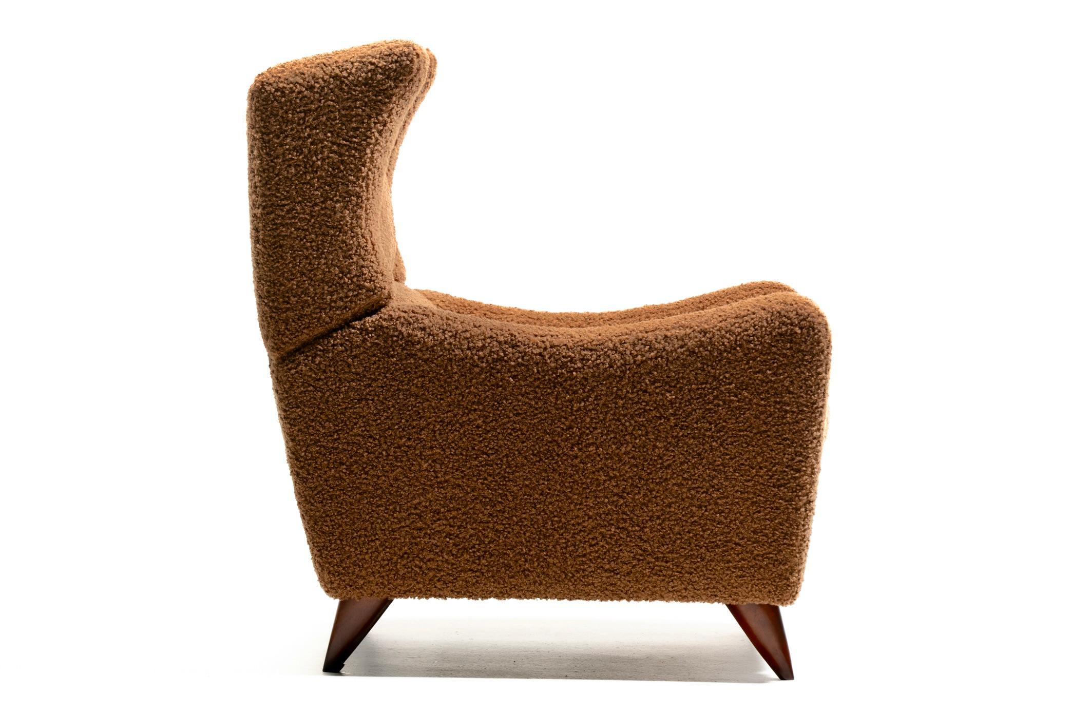 Vladimir Kagan Juno Wingback Recliner in Soft Cocoa Brown Bouclé In Good Condition For Sale In Saint Louis, MO