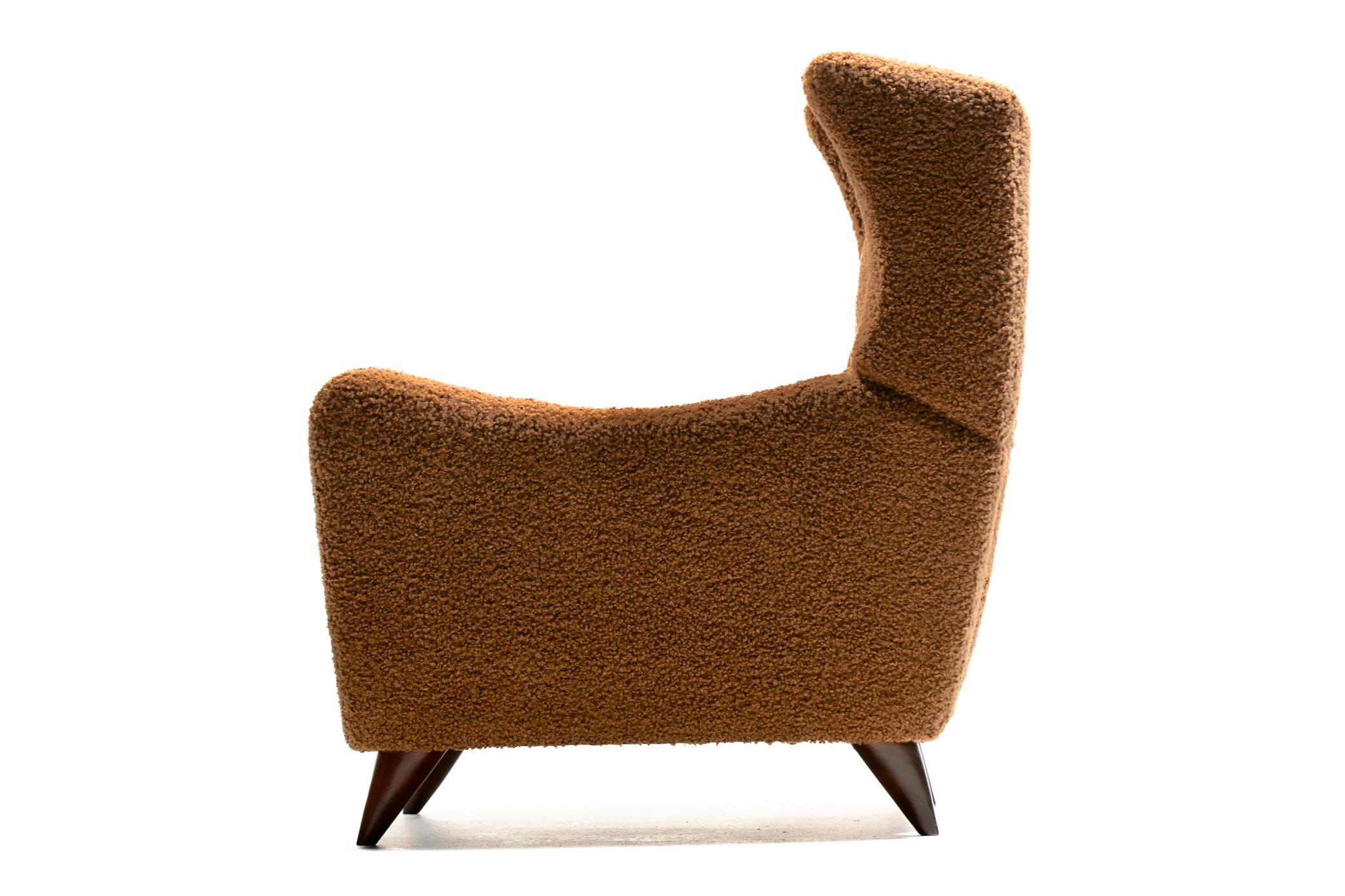 Vladimir Kagan Juno Wingback Recliner in Soft Cocoa Brown Bouclé For Sale 3