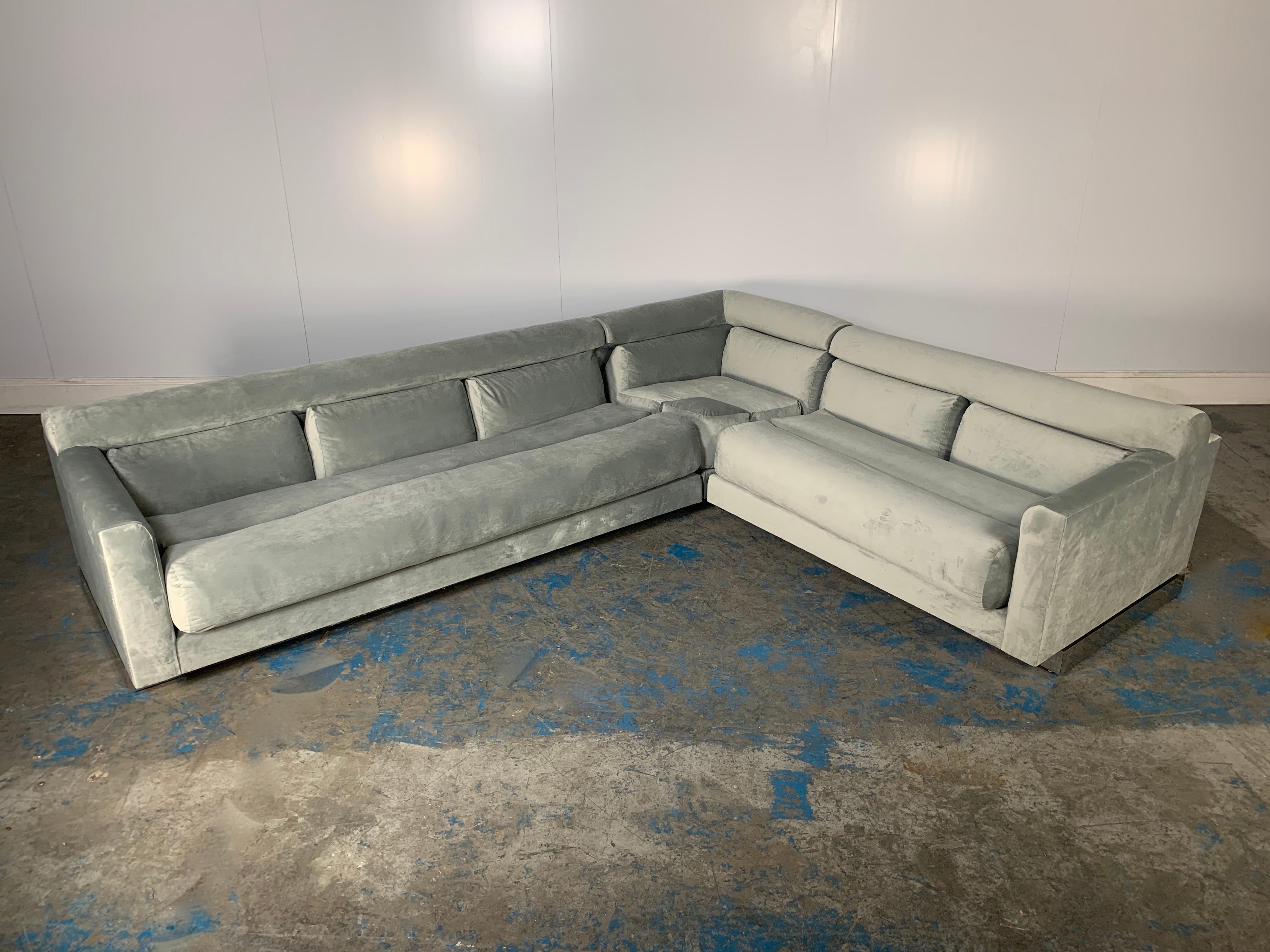 Vladimir Kagan L-Shape 5-Seat Sectional Sofa in Pale-Grey Velvet For Sale 1
