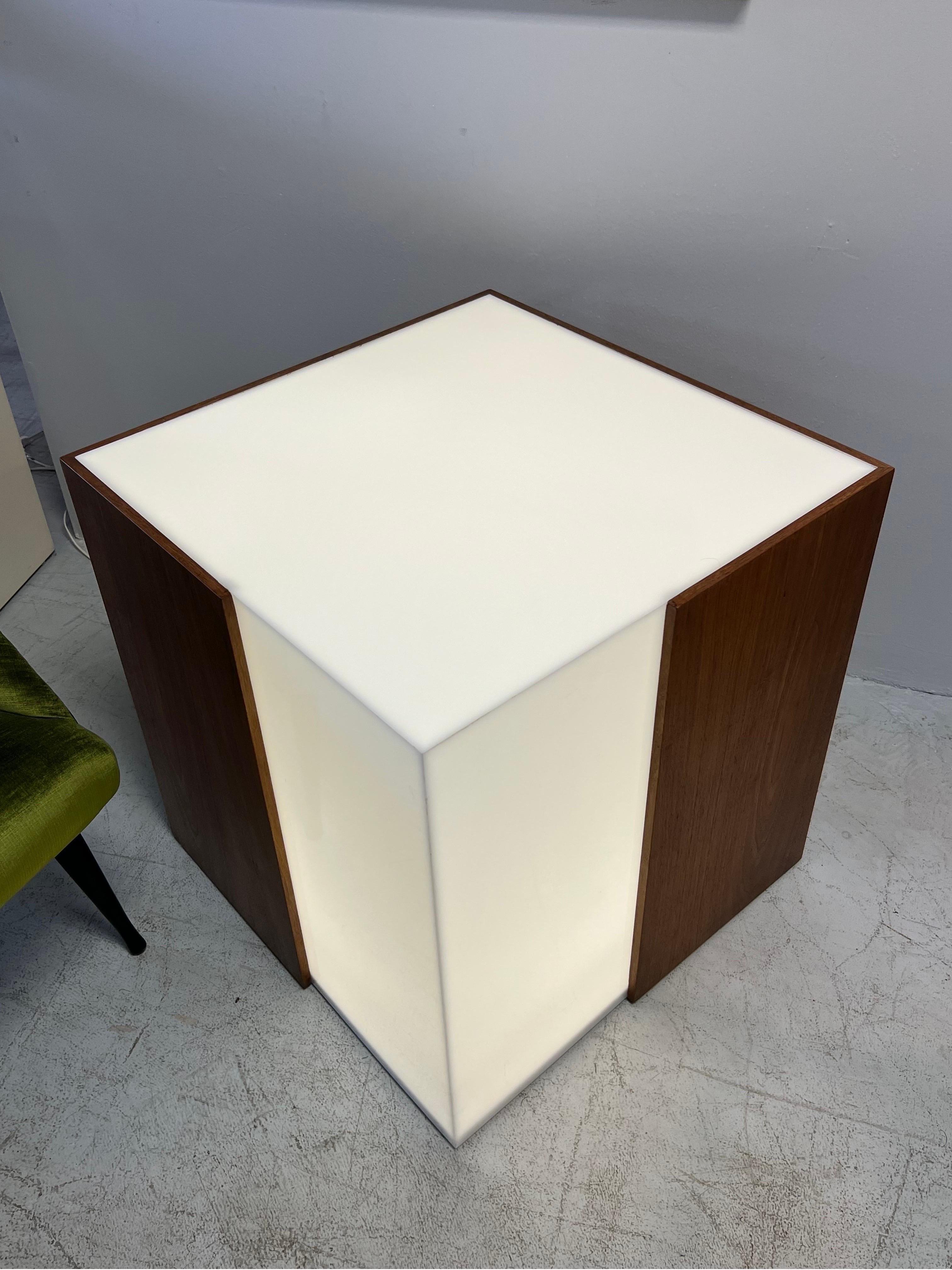 American Vladimir Kagan Lightbox Cube Illuminated Walnut Table Stand For Sale