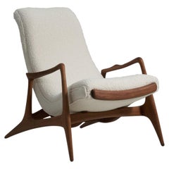 Vladimir Kagan, Lounge Chair, Walnut, White Bouclé, Kagan-Dreyfuss, Inc, c. 1950