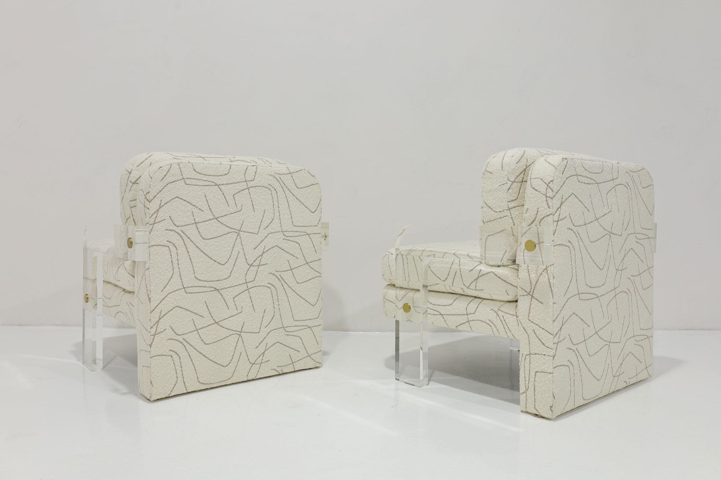 XX secolo Vladimir Kagan - Sedie da salotto con gambe in lucite in Elitis Boucle'. in vendita