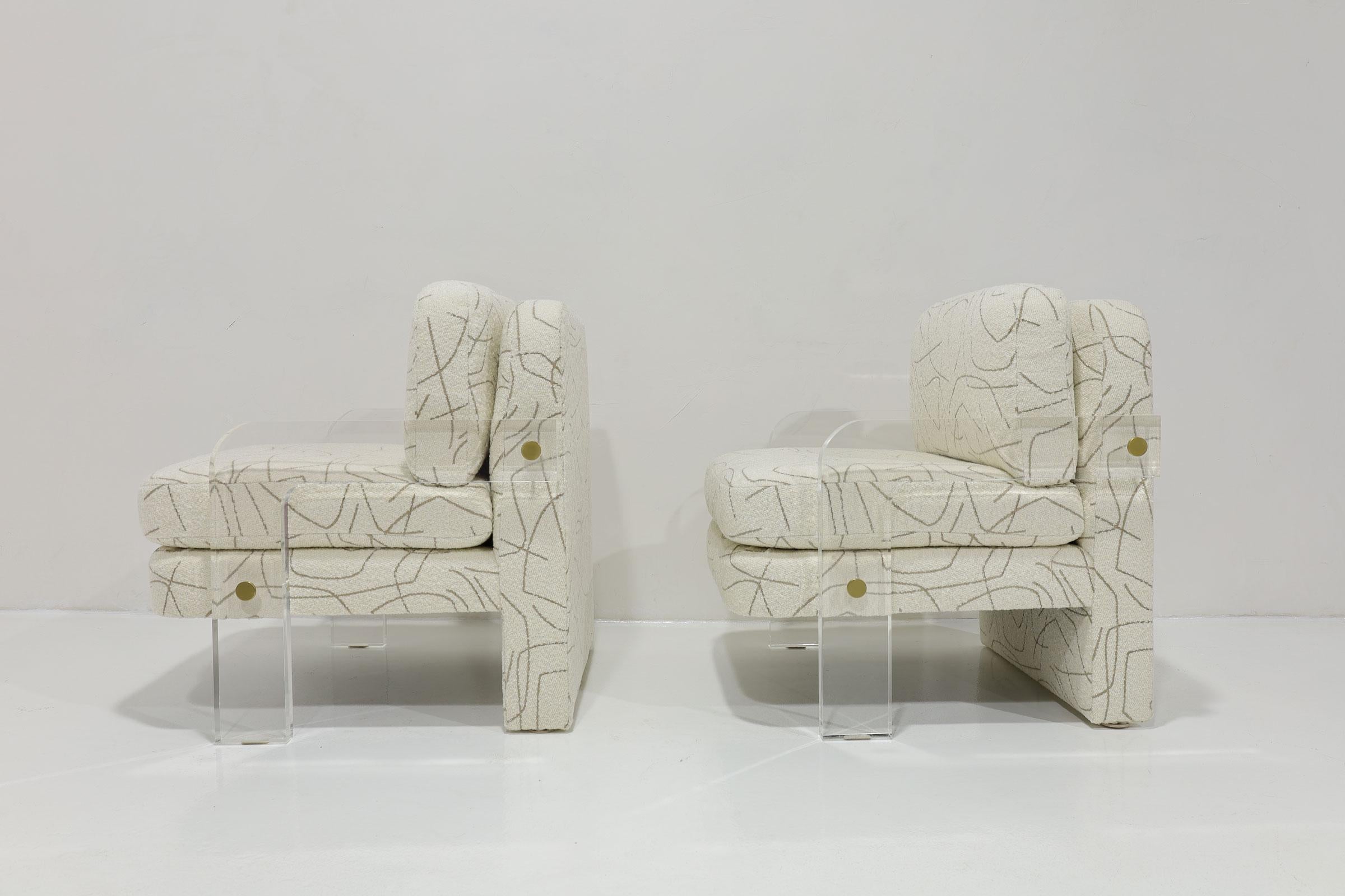 Tappezzeria Vladimir Kagan - Sedie da salotto con gambe in lucite in Elitis Boucle'. in vendita