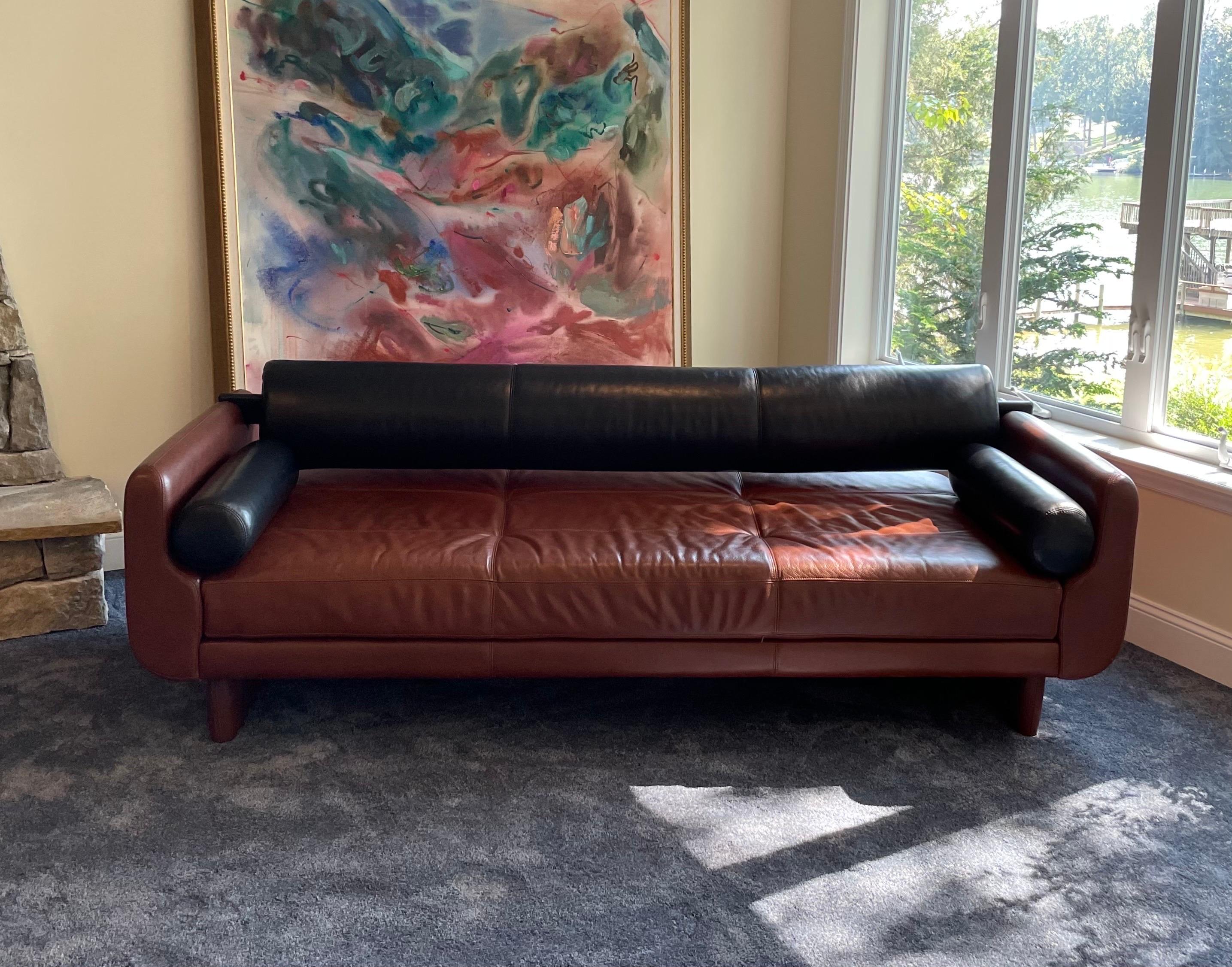 Vladimir Kagan “Matinee” Leather Sofa /Daybed for American Leather In Good Condition In Roanoke, VA