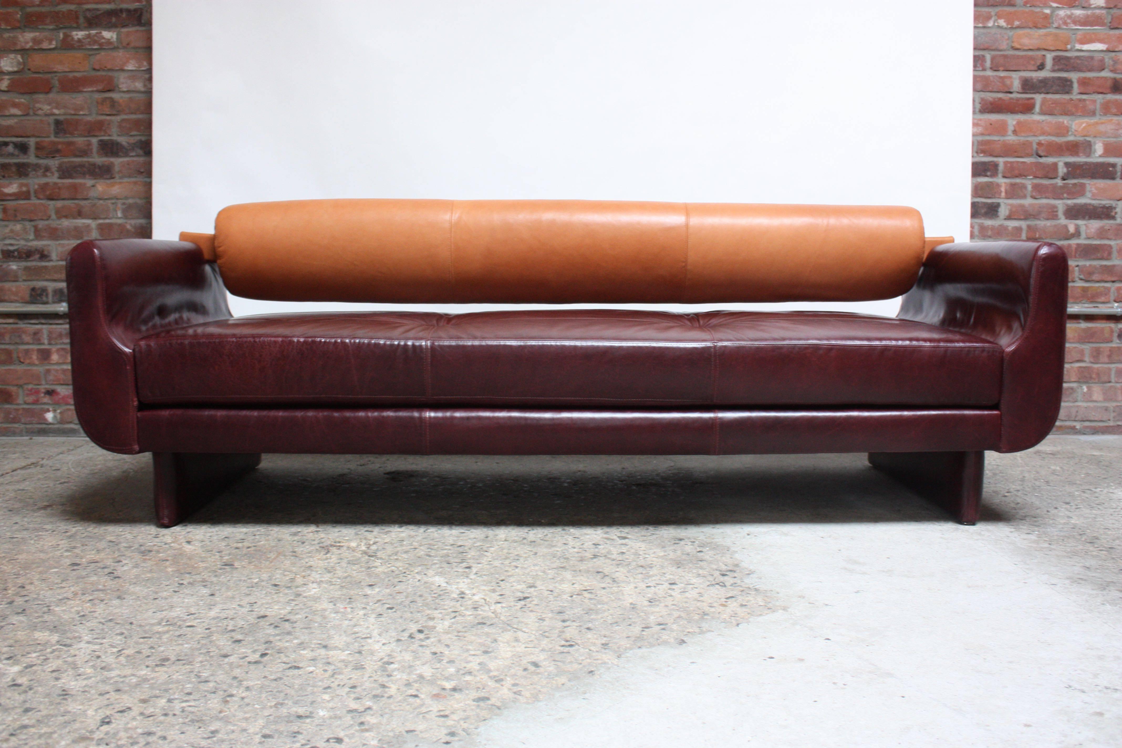 Vladimir Kagan 'Matinee' Sofa / Daybed in Leather In Excellent Condition In Brooklyn, NY