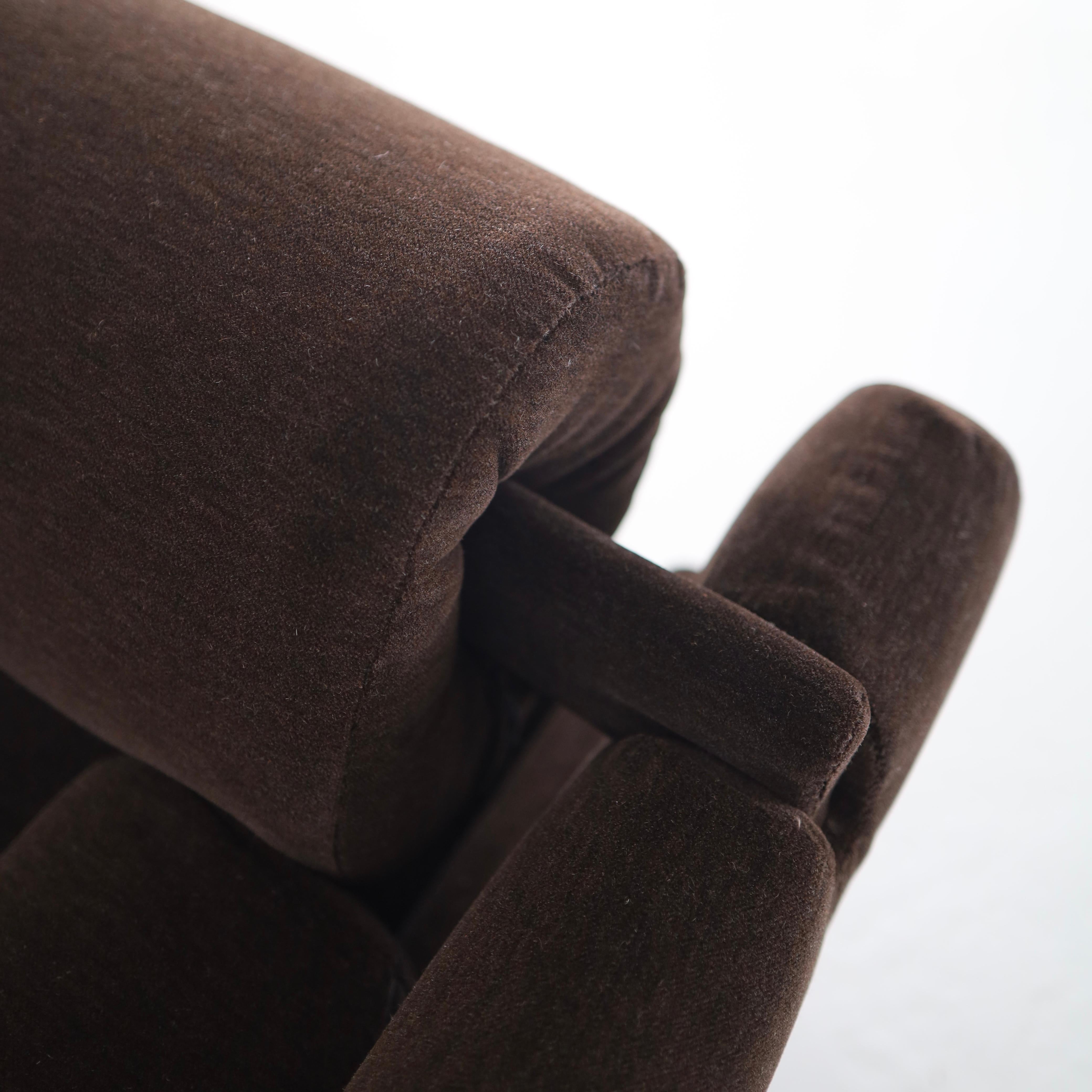 American Vladimir Kagan “Matinee” Sofa in 100% Alpaca For Sale