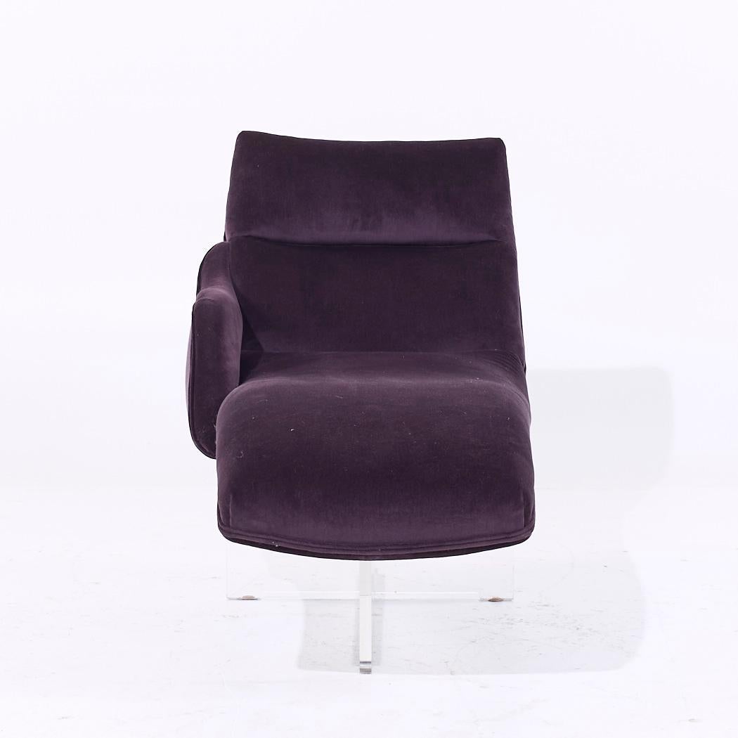 Vladimir Kagan Tumbona de lucita Erica de mediados de siglo

Esta chaise mide 26 de ancho x 59 de fondo x 34,5 de alto, con una altura del asiento de 17,5 y una altura de los brazos/holgura de la silla de 23 pulgadas

Todos los muebles pueden