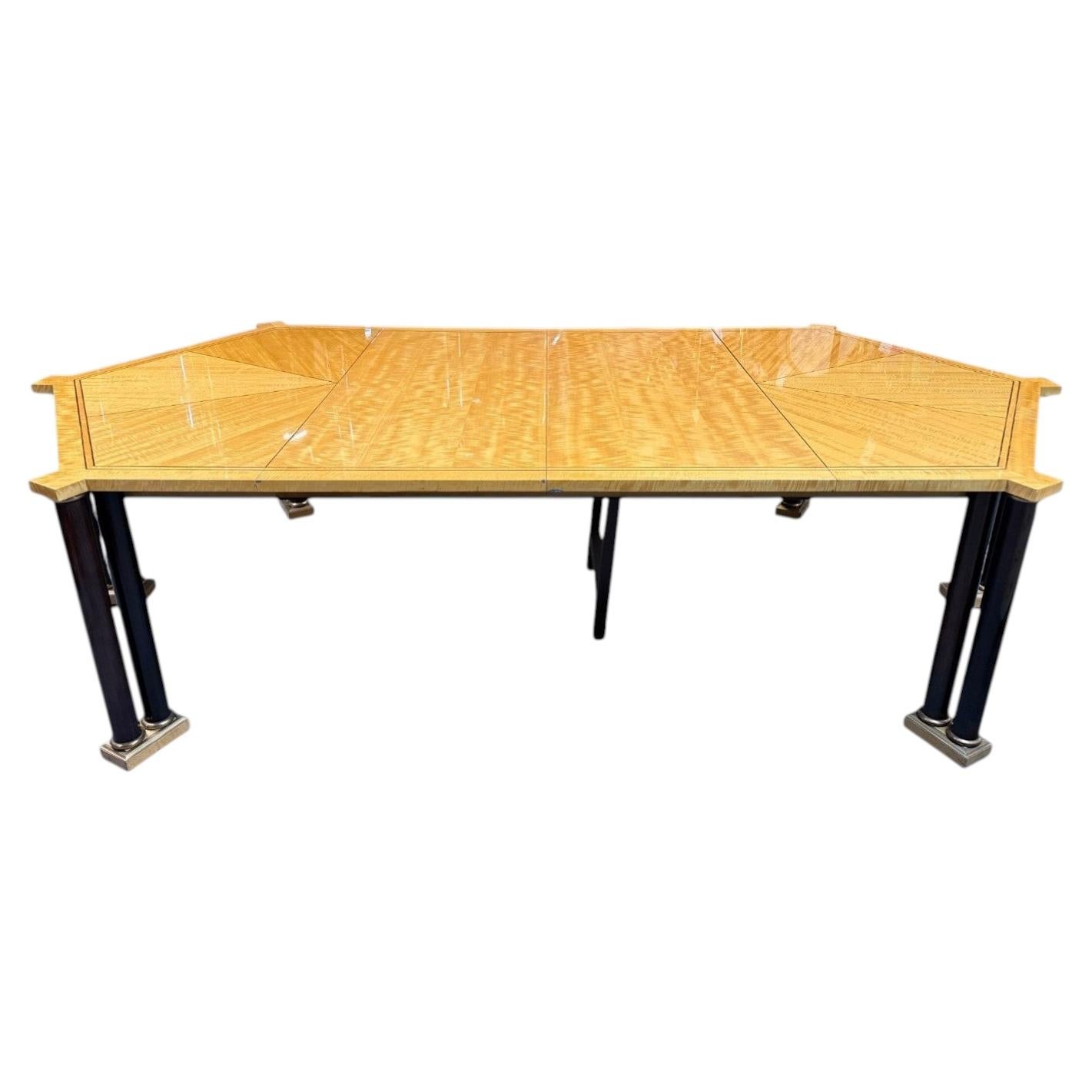 Vladimir Kagan, Mesa de comedor moderna de mediados de siglo, Arce, Lacado, EE.UU., Década de 1980 en venta