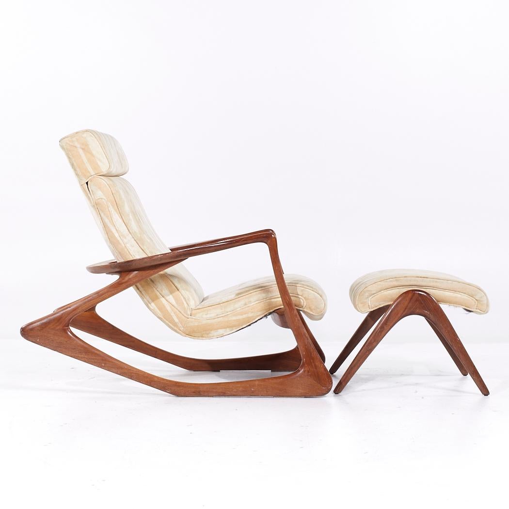 Tissu d'ameublement Vladimir Kagan, fauteuil à bascule à deux positions en noyer du milieu du siècle et pouf en vente