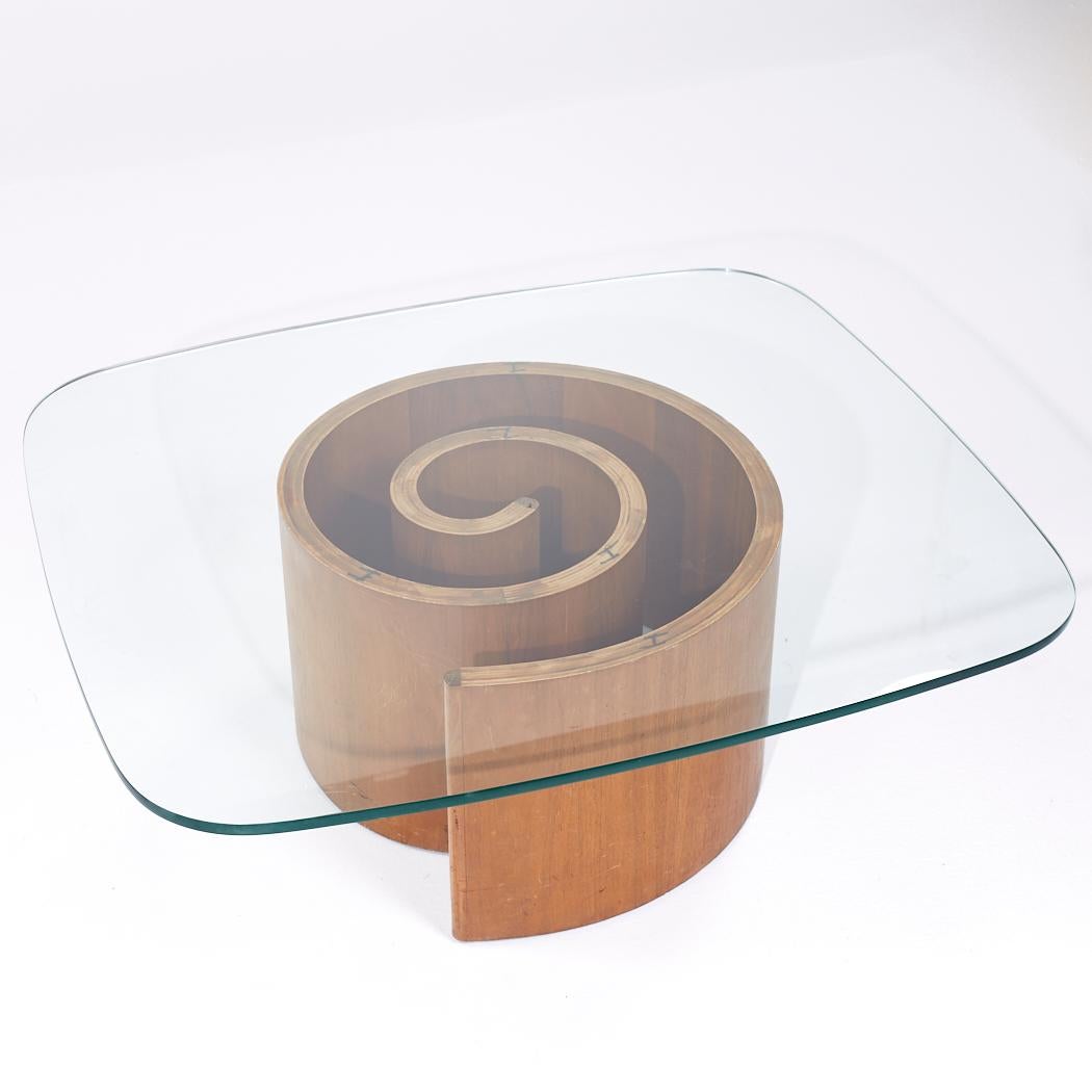 Fin du 20e siècle Table basse à escargots en noyer du milieu du siècle de Vladimir Kagan en vente